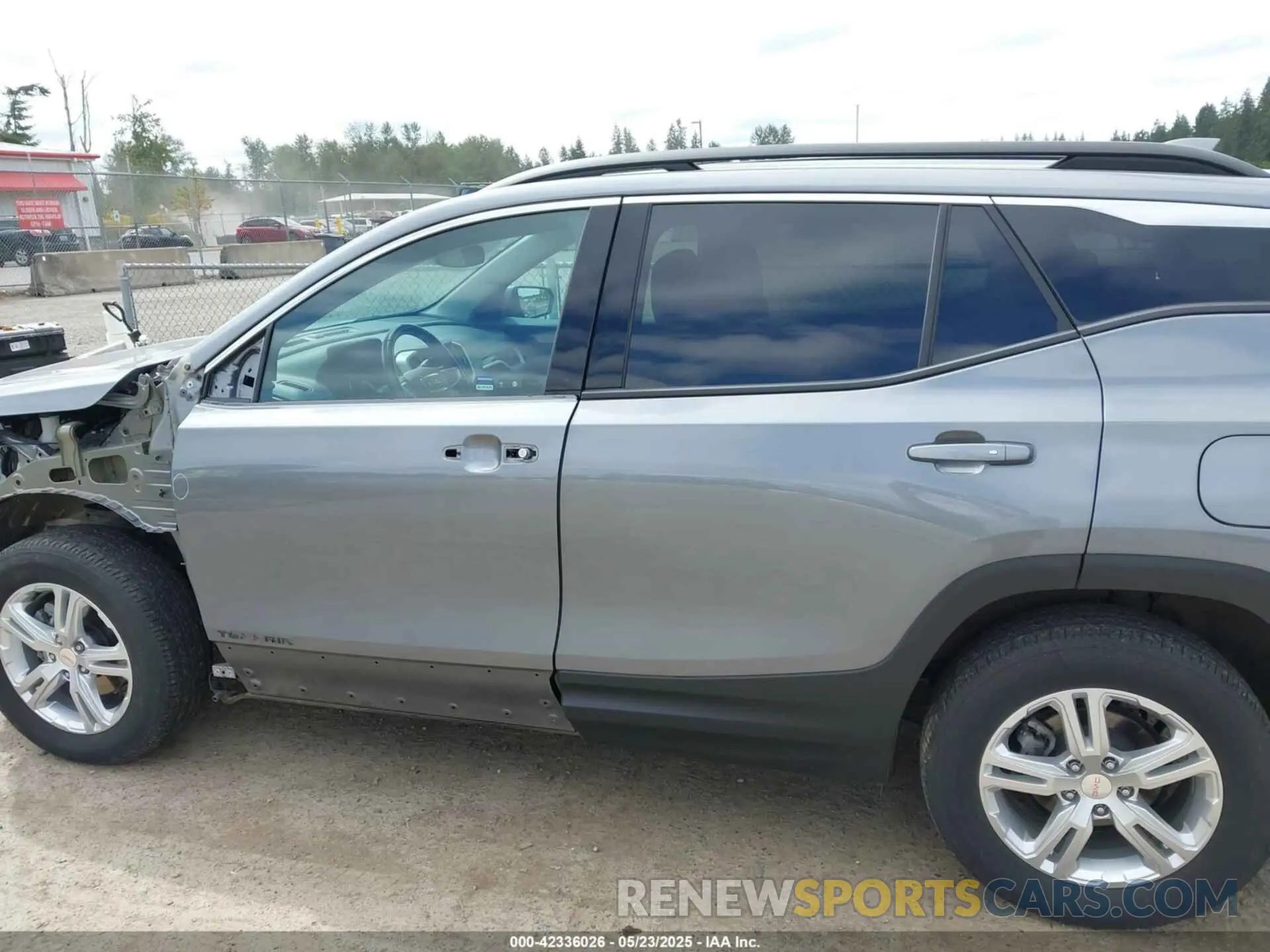 15 Photograph of a damaged car 3GKALTEV1KL293368 GMC TERRAIN 2019