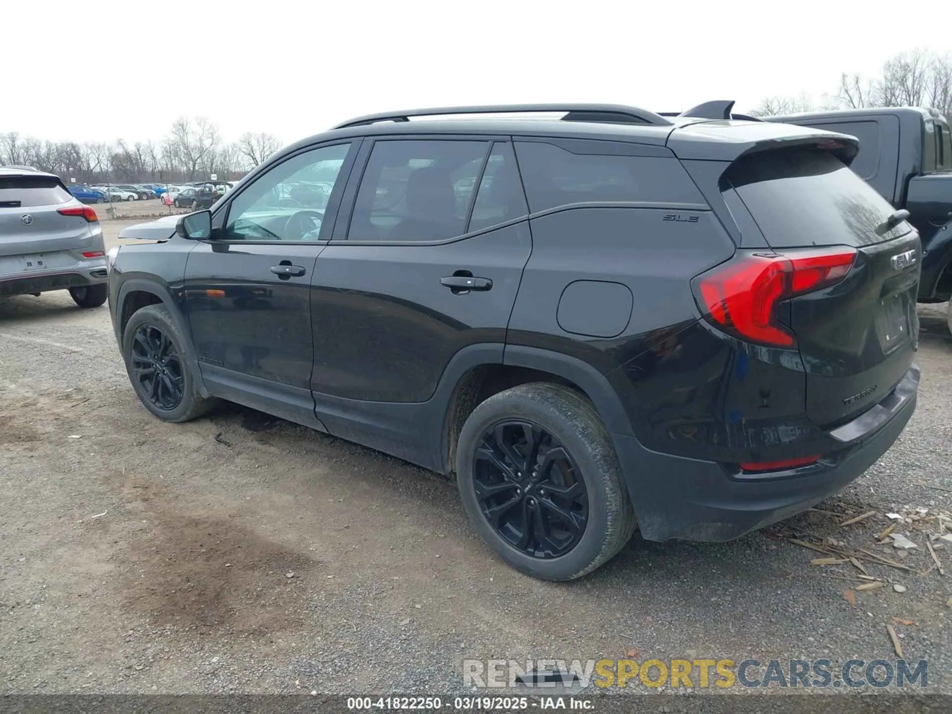 3 Photograph of a damaged car 3GKALTEV1KL386679 GMC TERRAIN 2019