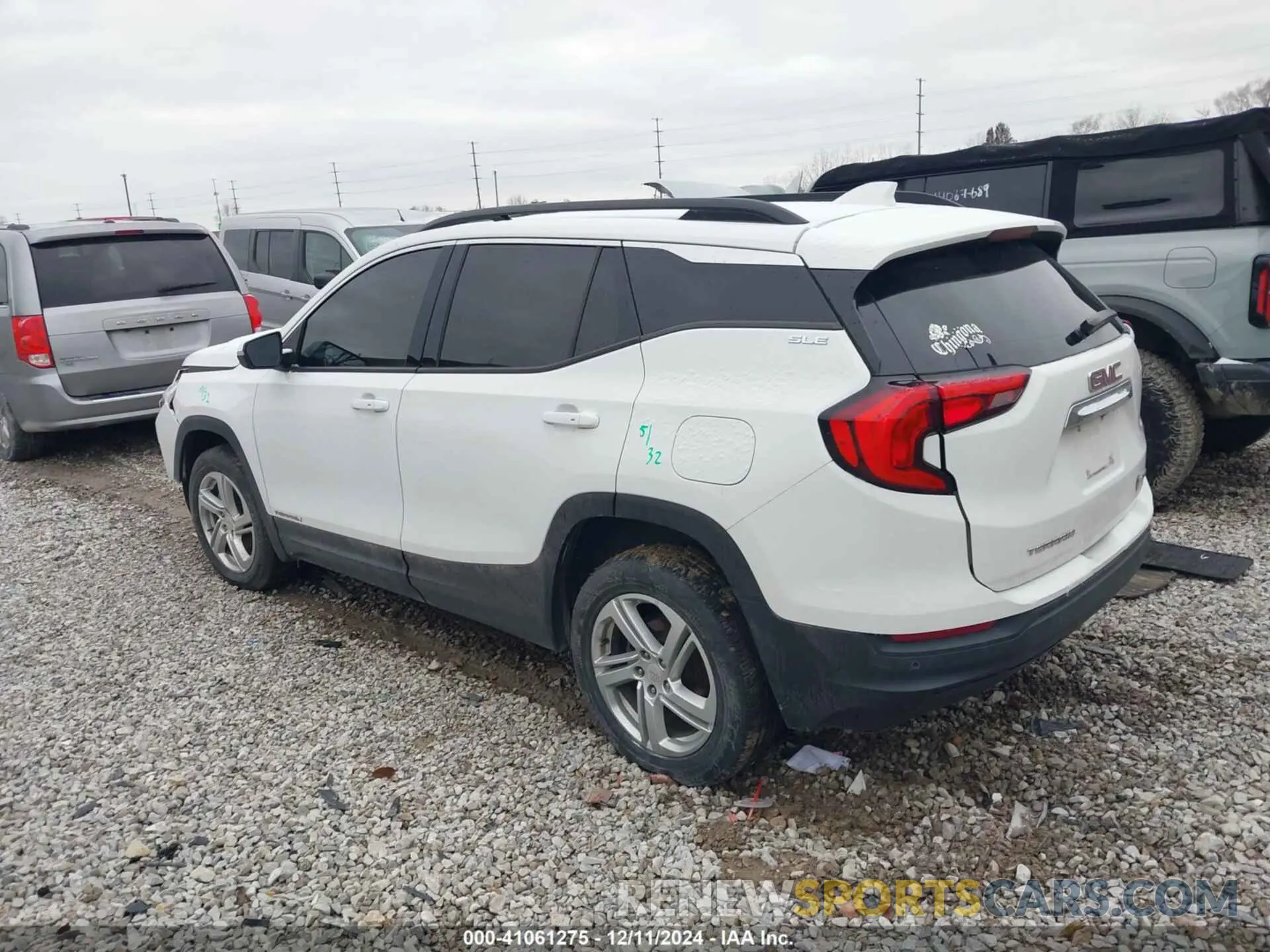 14 Photograph of a damaged car 3GKALTEV2KL142071 GMC TERRAIN 2019