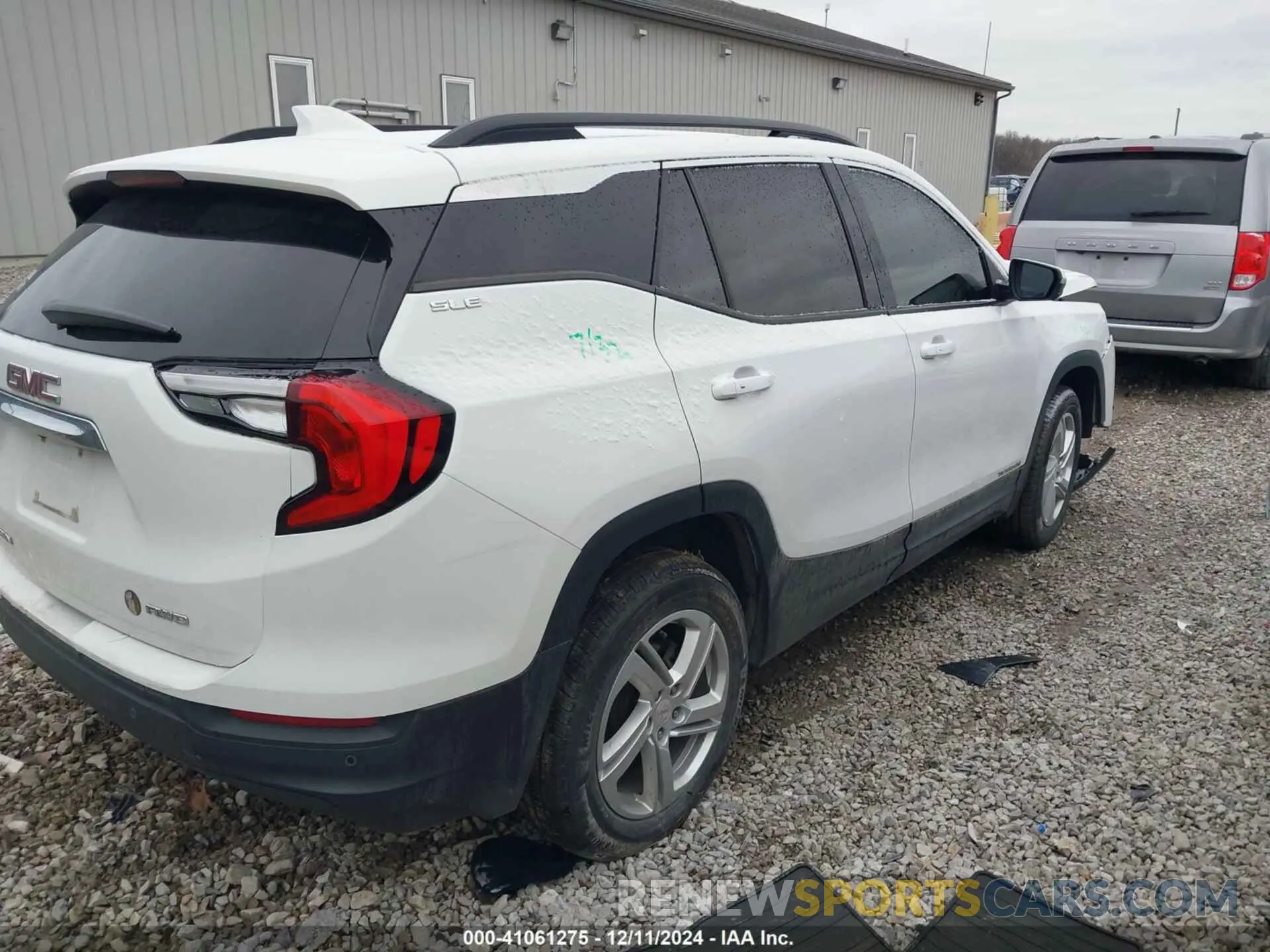 4 Photograph of a damaged car 3GKALTEV2KL142071 GMC TERRAIN 2019