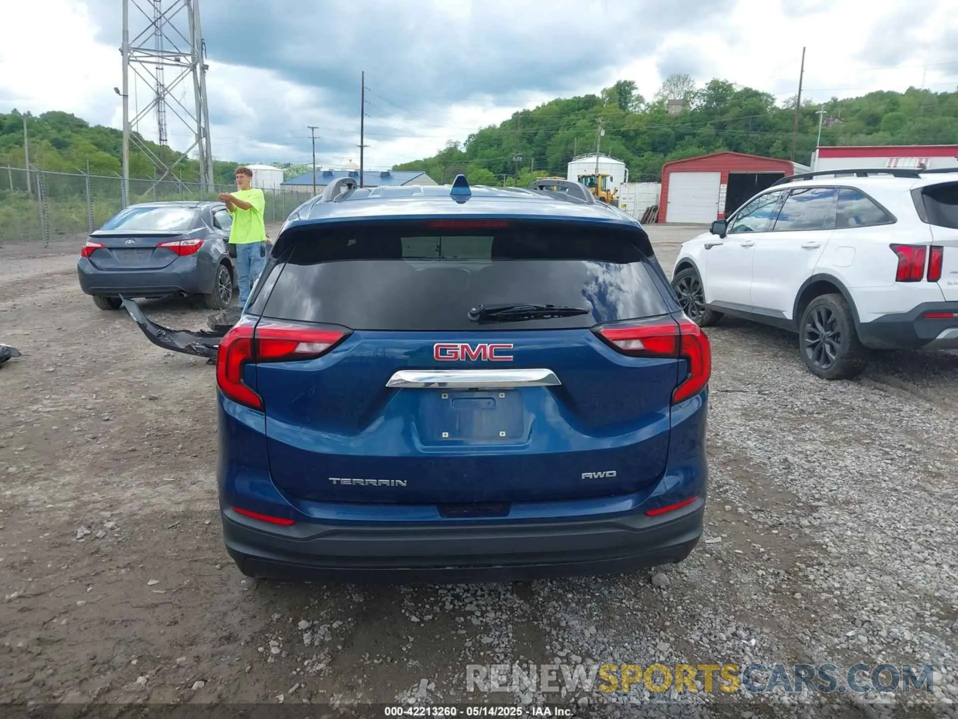 16 Photograph of a damaged car 3GKALTEV2KL239920 GMC TERRAIN 2019