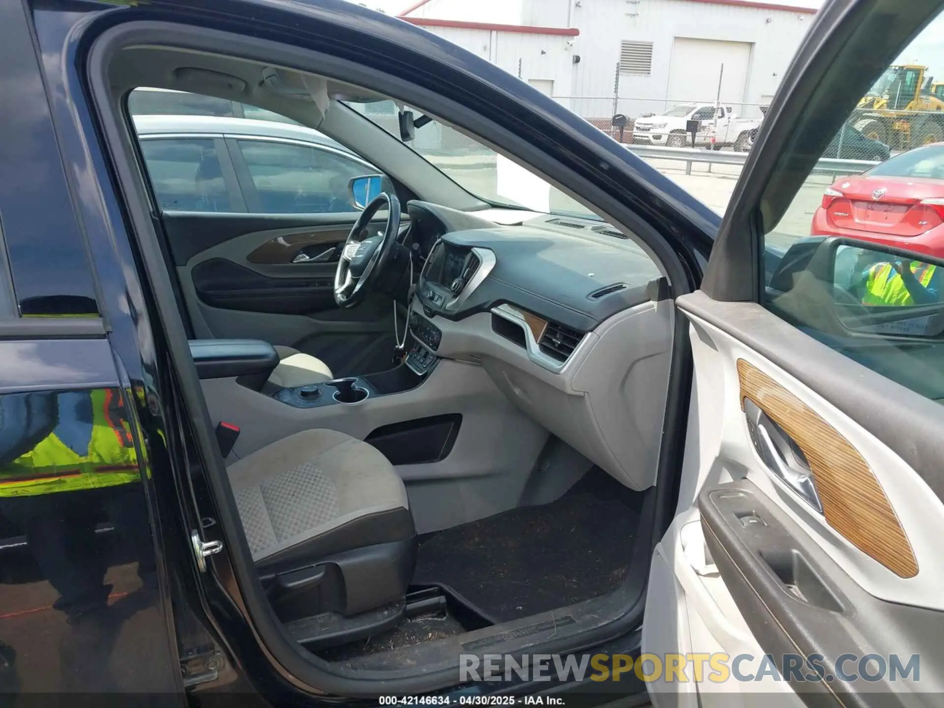 5 Photograph of a damaged car 3GKALTEV2KL382737 GMC TERRAIN 2019