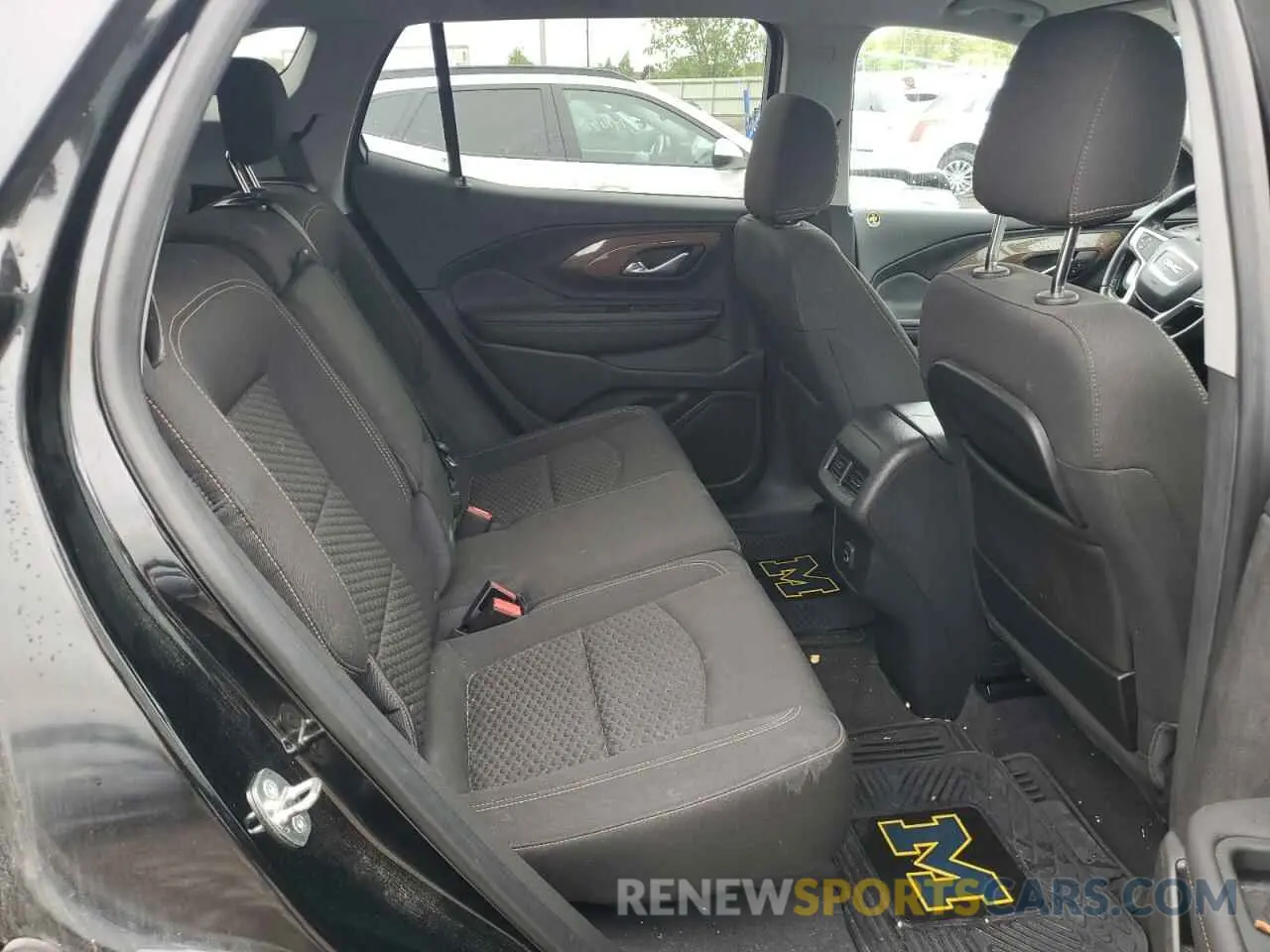 10 Photograph of a damaged car 3GKALTEV3KL305617 GMC TERRAIN 2019