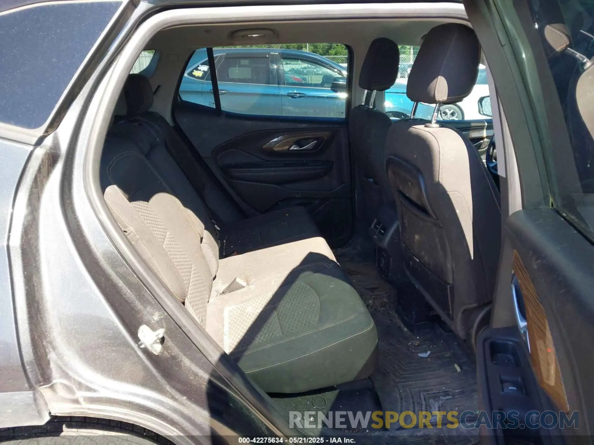 8 Photograph of a damaged car 3GKALTEV3KL370595 GMC TERRAIN 2019