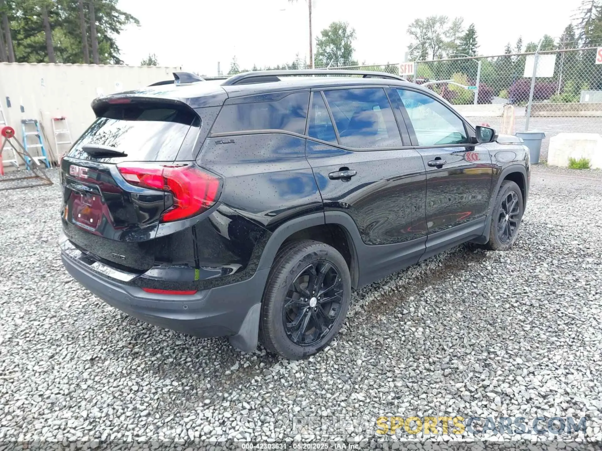 4 Photograph of a damaged car 3GKALTEV4KL102283 GMC TERRAIN 2019