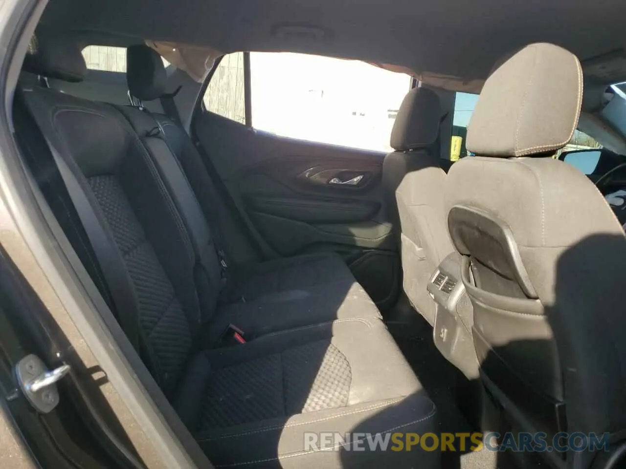 11 Photograph of a damaged car 3GKALTEV4KL240812 GMC TERRAIN 2019