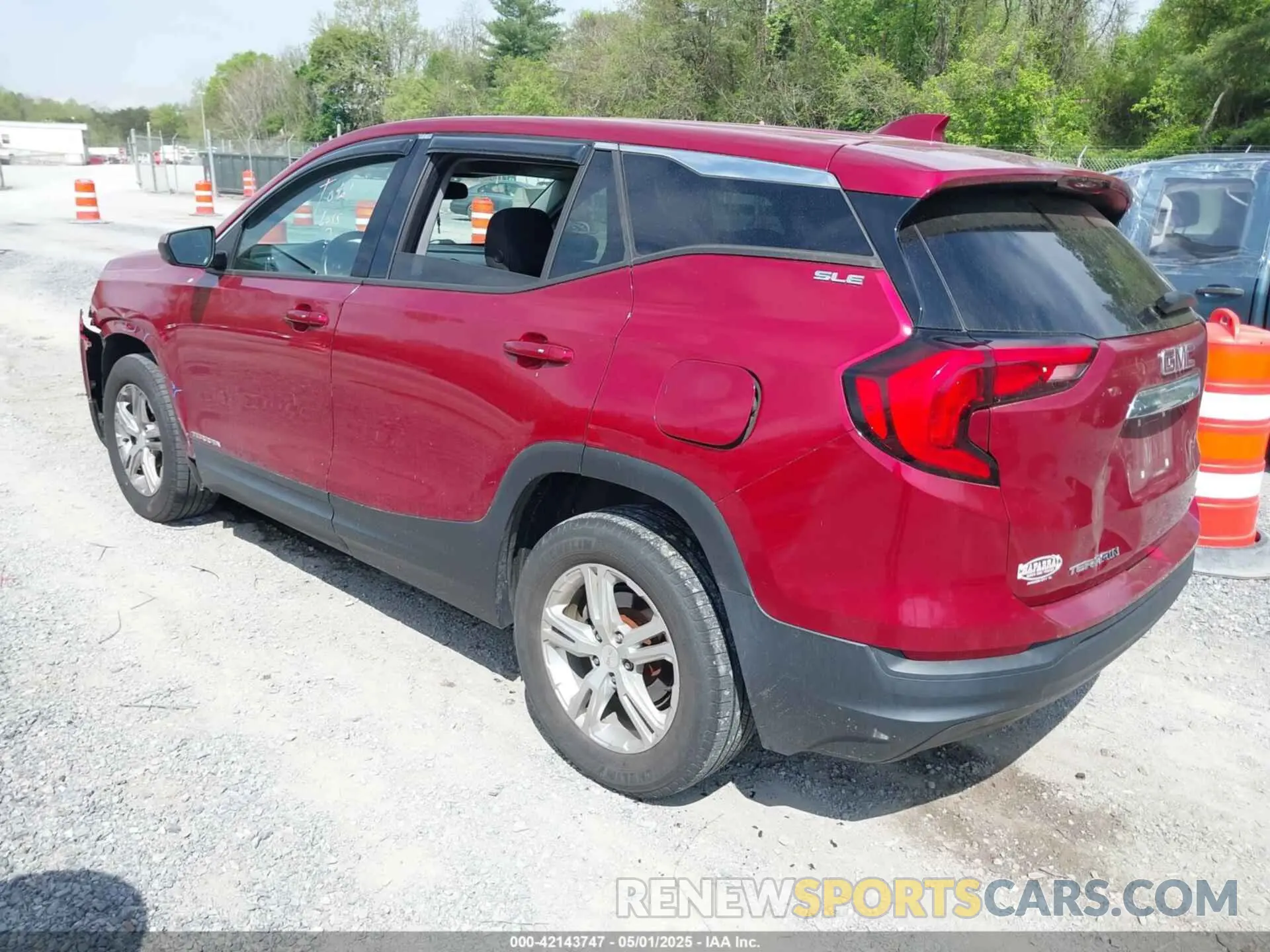 3 Photograph of a damaged car 3GKALTEV4KL399376 GMC TERRAIN 2019