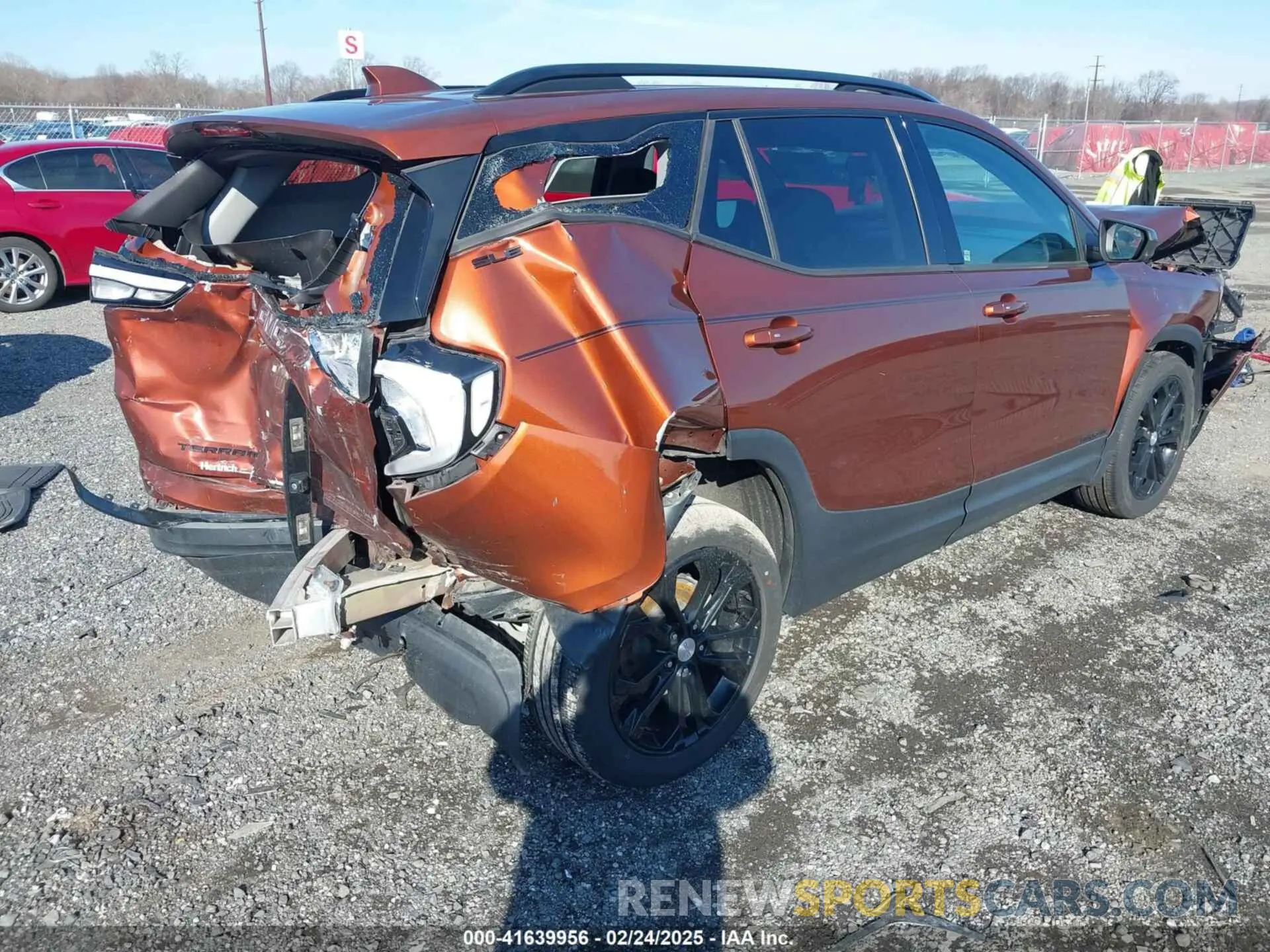 4 Photograph of a damaged car 3GKALTEV5KL317283 GMC TERRAIN 2019