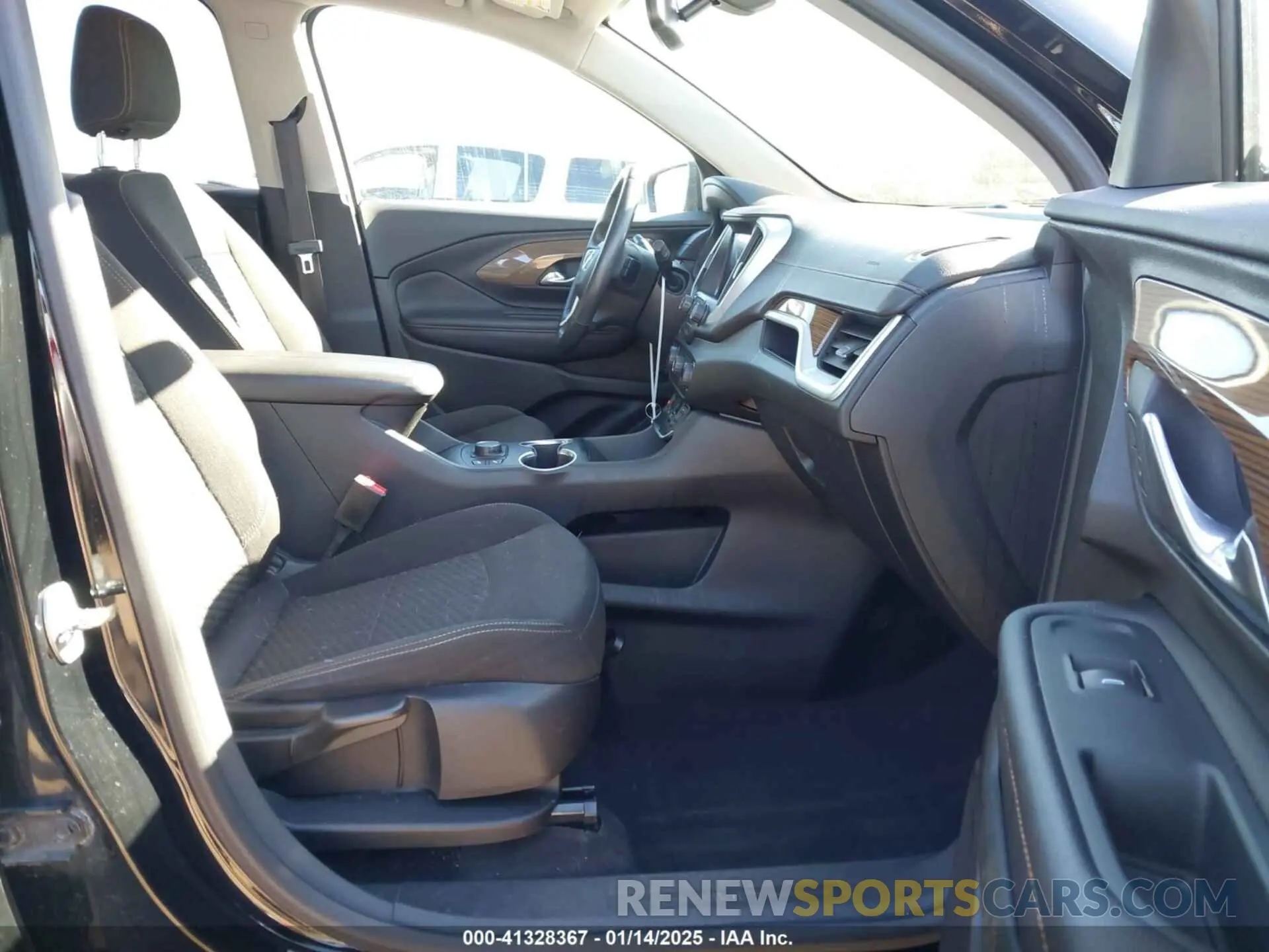 5 Photograph of a damaged car 3GKALTEV6KL328633 GMC TERRAIN 2019