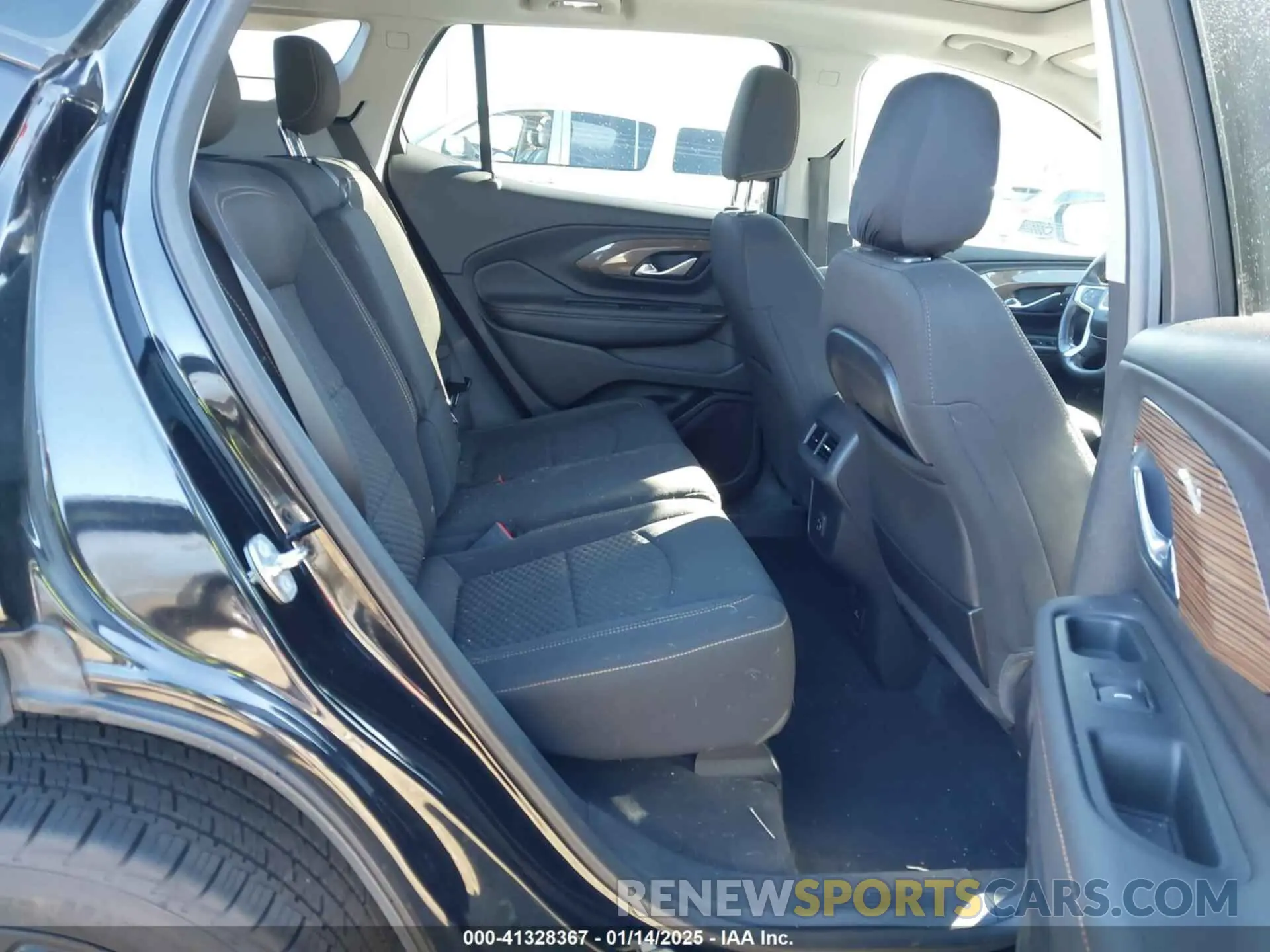 8 Photograph of a damaged car 3GKALTEV6KL328633 GMC TERRAIN 2019