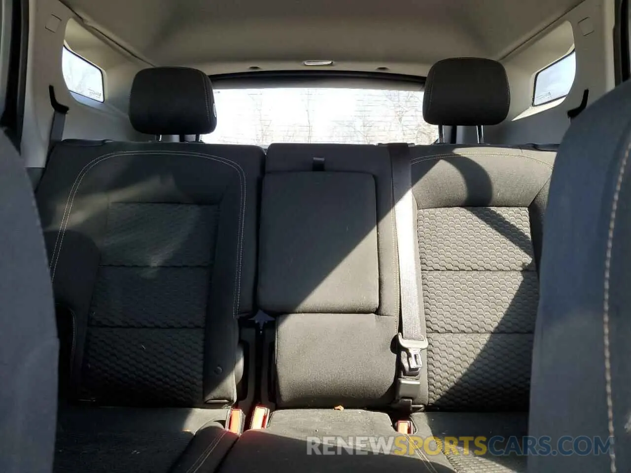 10 Photograph of a damaged car 3GKALTEV6KL355704 GMC TERRAIN 2019