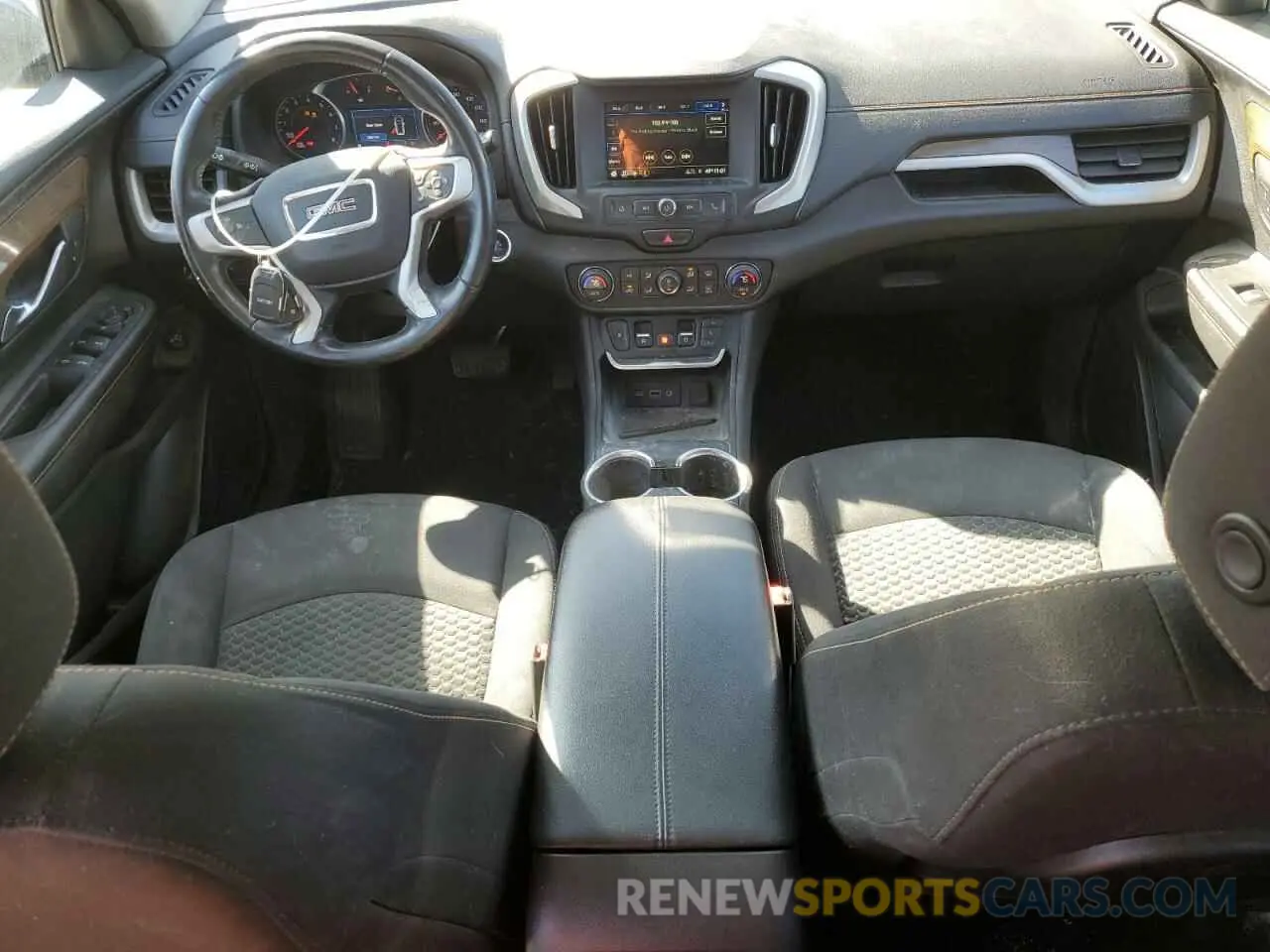 8 Photograph of a damaged car 3GKALTEV6KL355704 GMC TERRAIN 2019