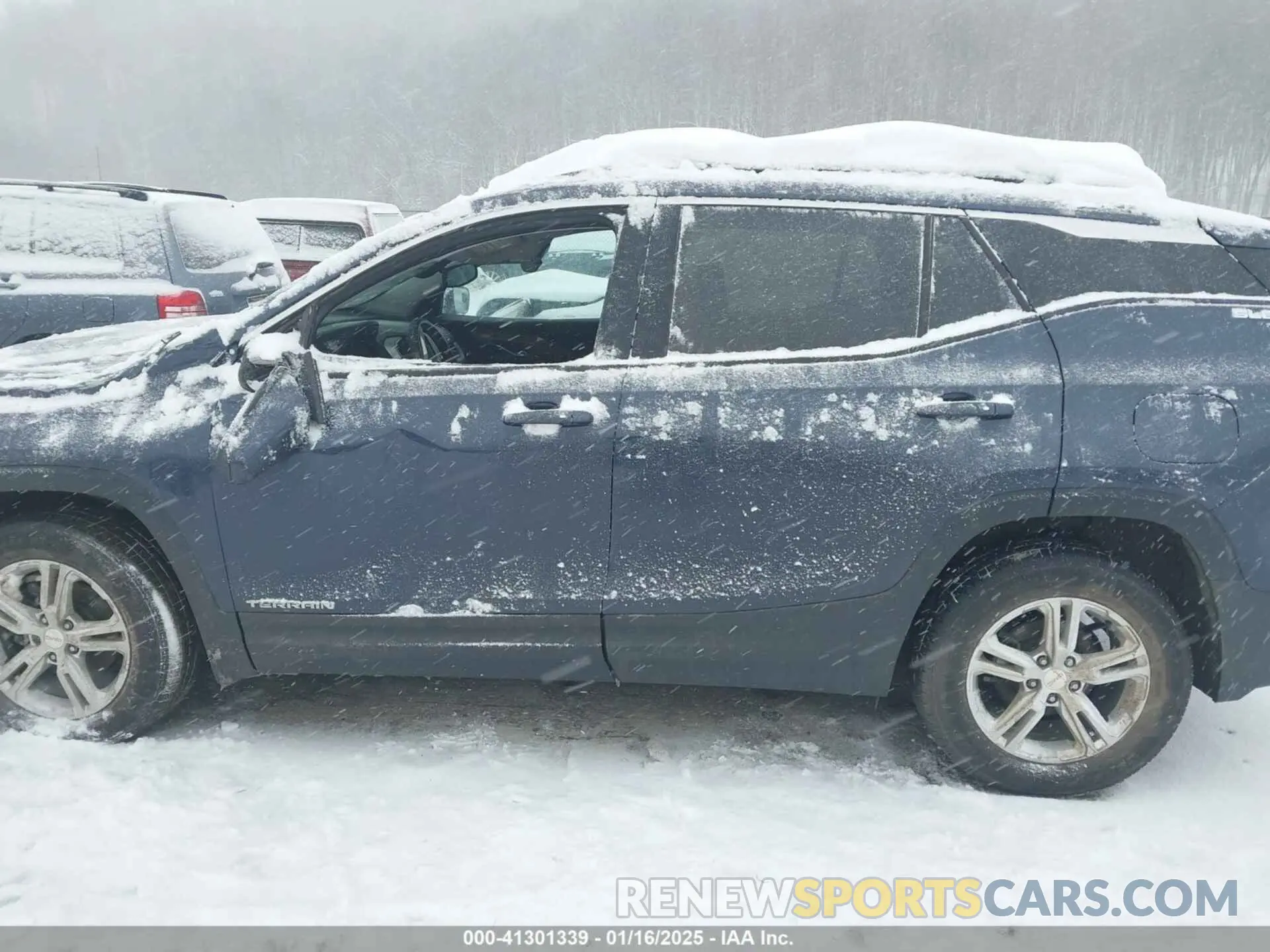 14 Photograph of a damaged car 3GKALTEV7KL137271 GMC TERRAIN 2019