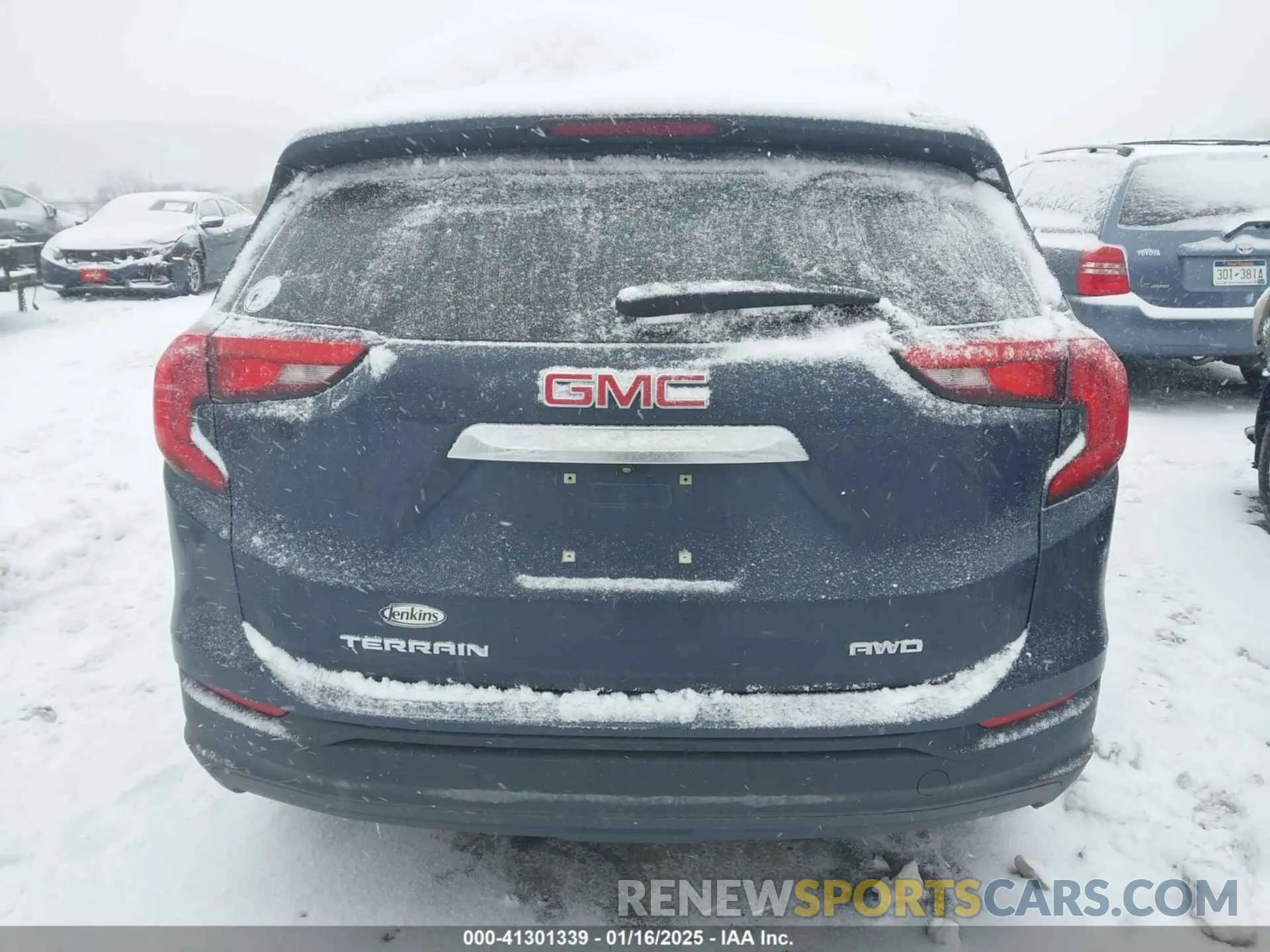 16 Photograph of a damaged car 3GKALTEV7KL137271 GMC TERRAIN 2019