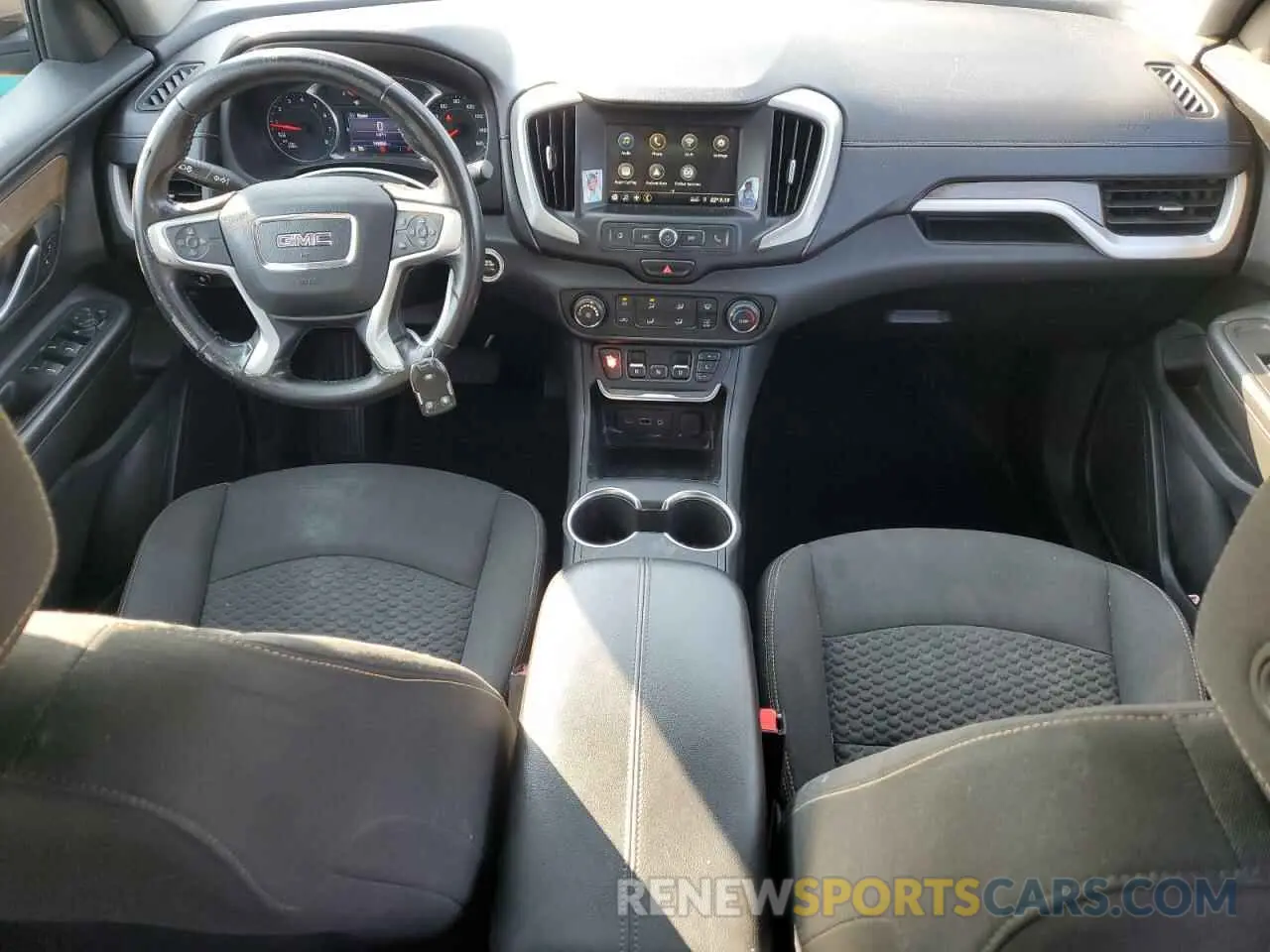 8 Photograph of a damaged car 3GKALTEV7KL242327 GMC TERRAIN 2019