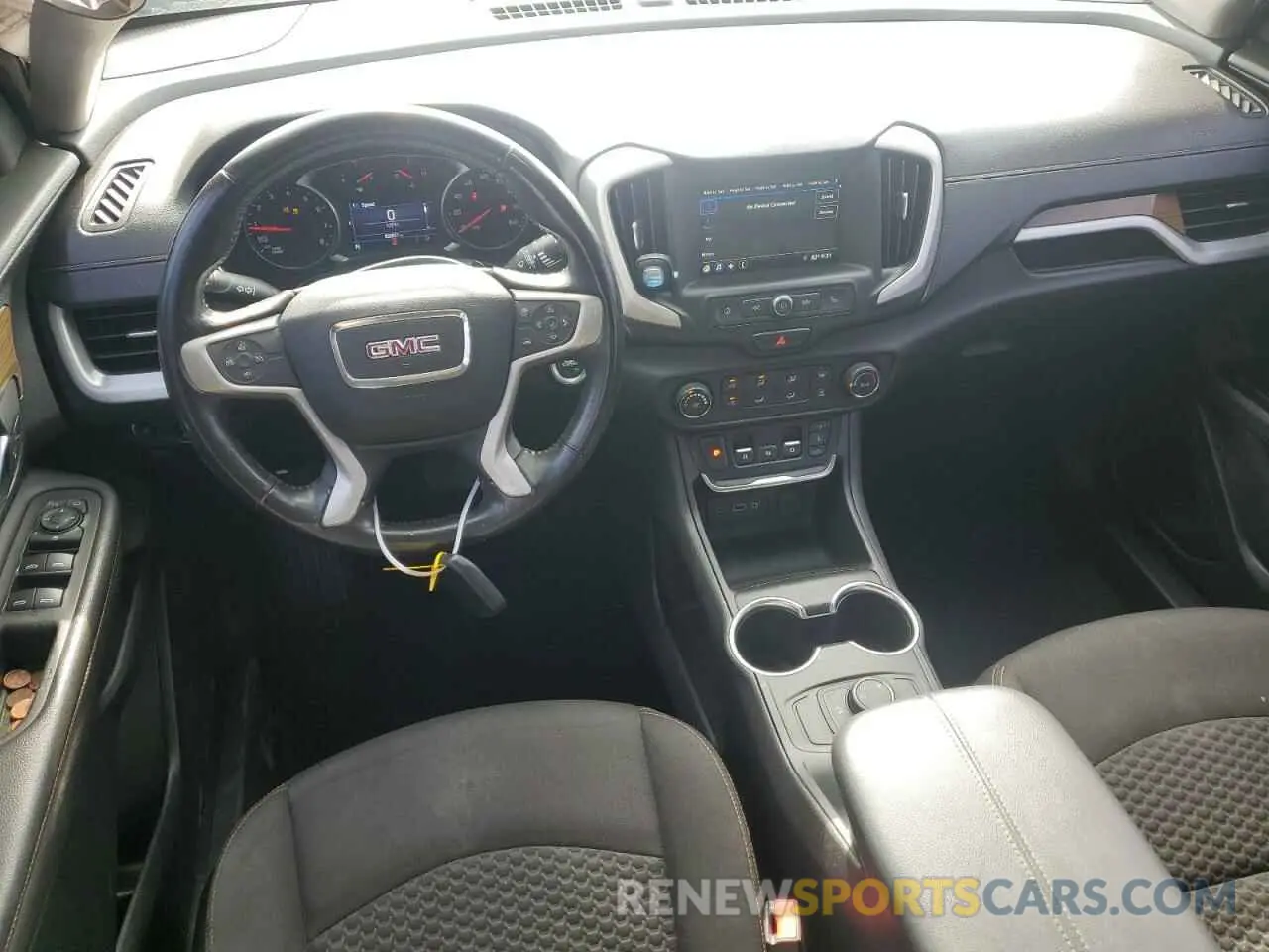 8 Photograph of a damaged car 3GKALTEV9KL131438 GMC TERRAIN 2019