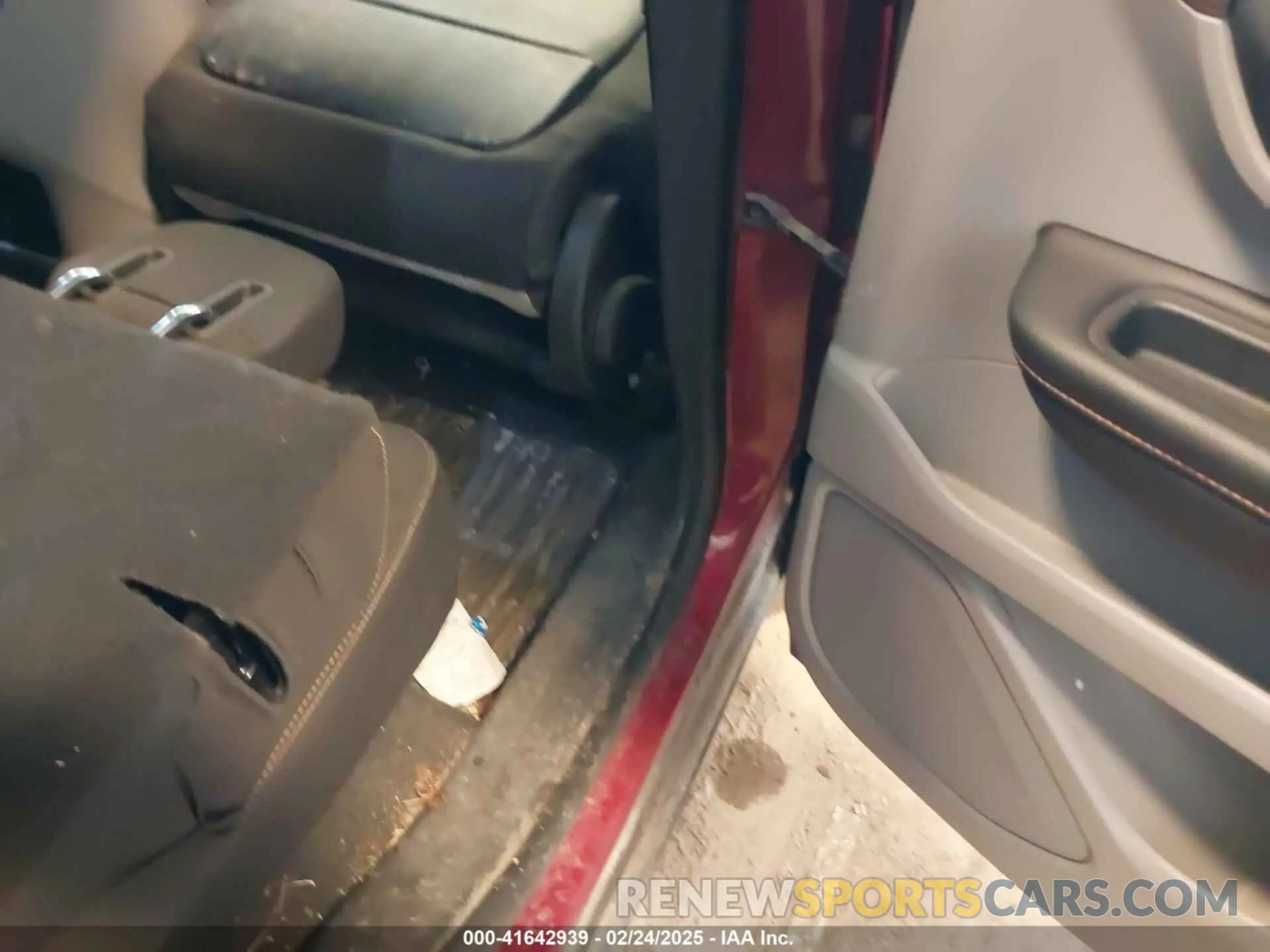 8 Photograph of a damaged car 3GKALTEX7KL116261 GMC TERRAIN 2019