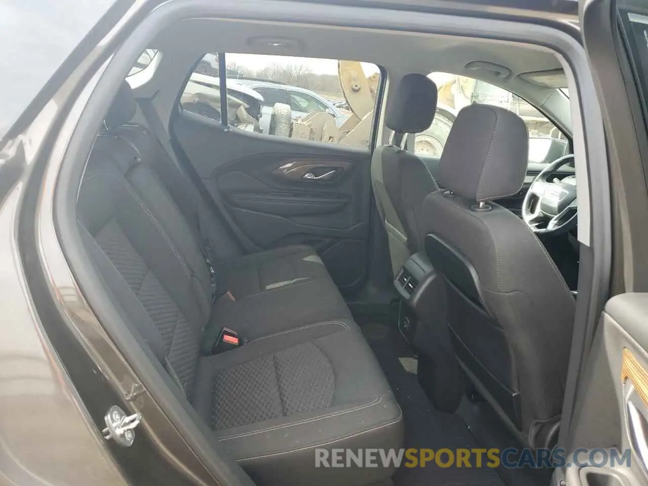11 Photograph of a damaged car 3GKALTEX9KL212960 GMC TERRAIN 2019