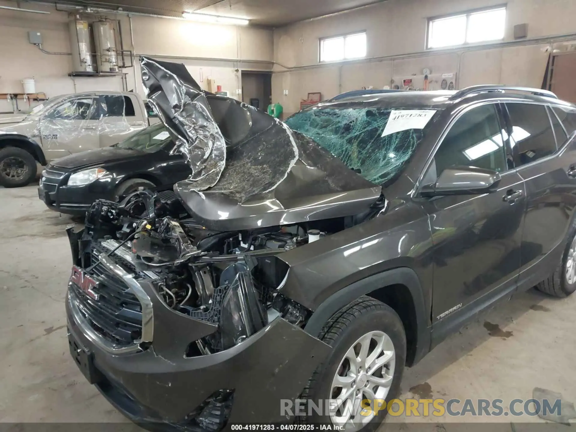 6 Photograph of a damaged car 3GKALTEXXKL177703 GMC TERRAIN 2019