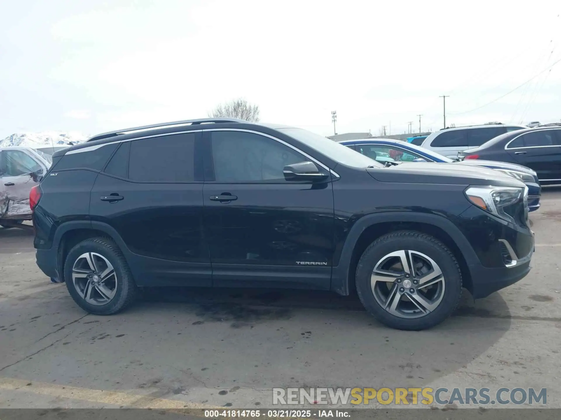 13 Photograph of a damaged car 3GKALVEV0KL368279 GMC TERRAIN 2019