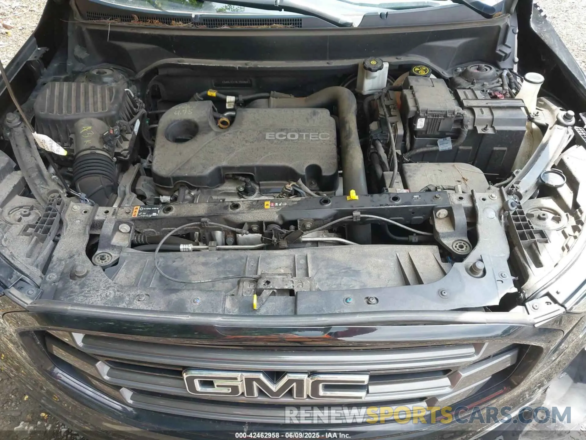 10 Photograph of a damaged car 3GKALVEV1KL333086 GMC TERRAIN 2019