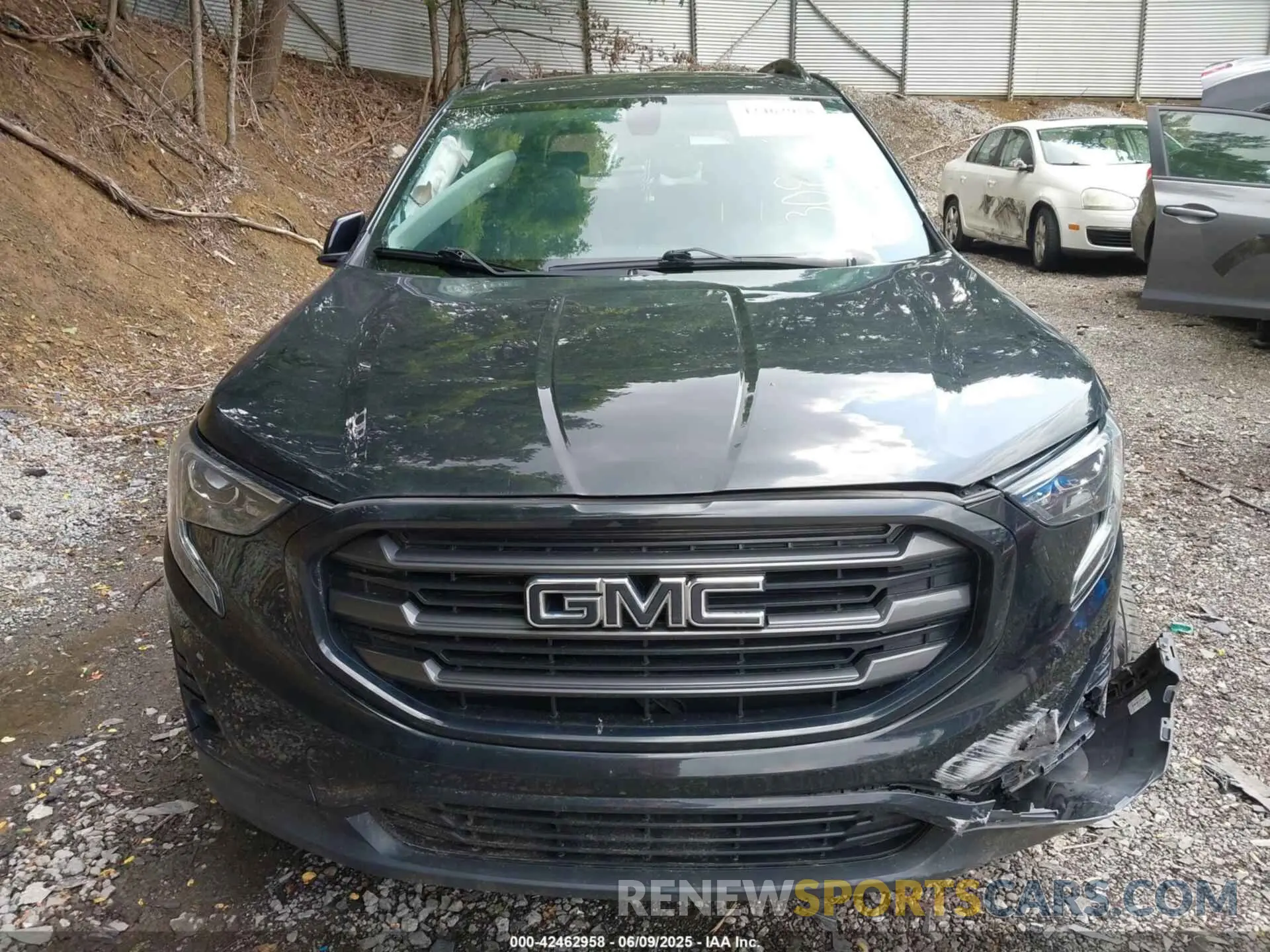 11 Photograph of a damaged car 3GKALVEV1KL333086 GMC TERRAIN 2019