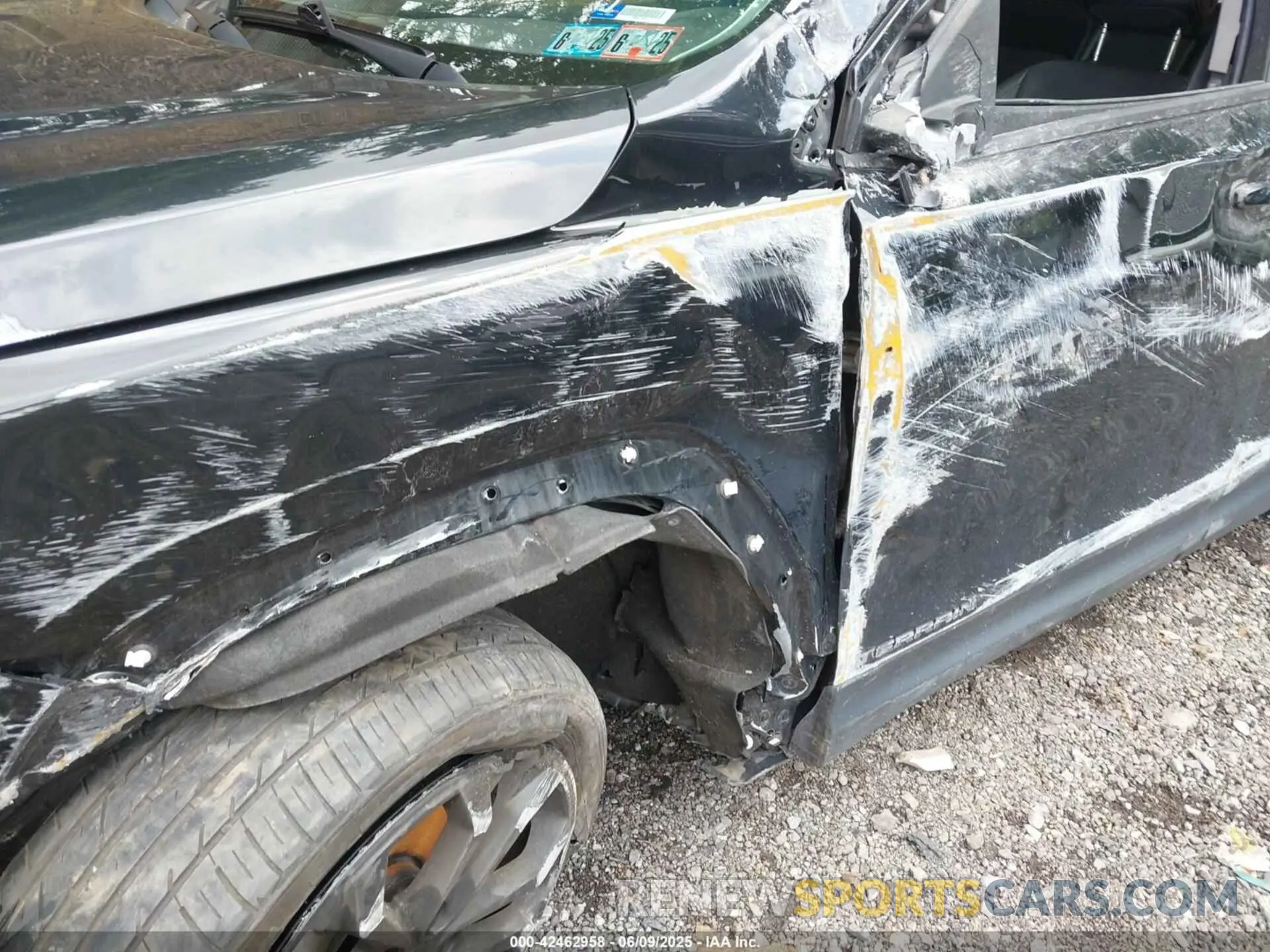 16 Photograph of a damaged car 3GKALVEV1KL333086 GMC TERRAIN 2019