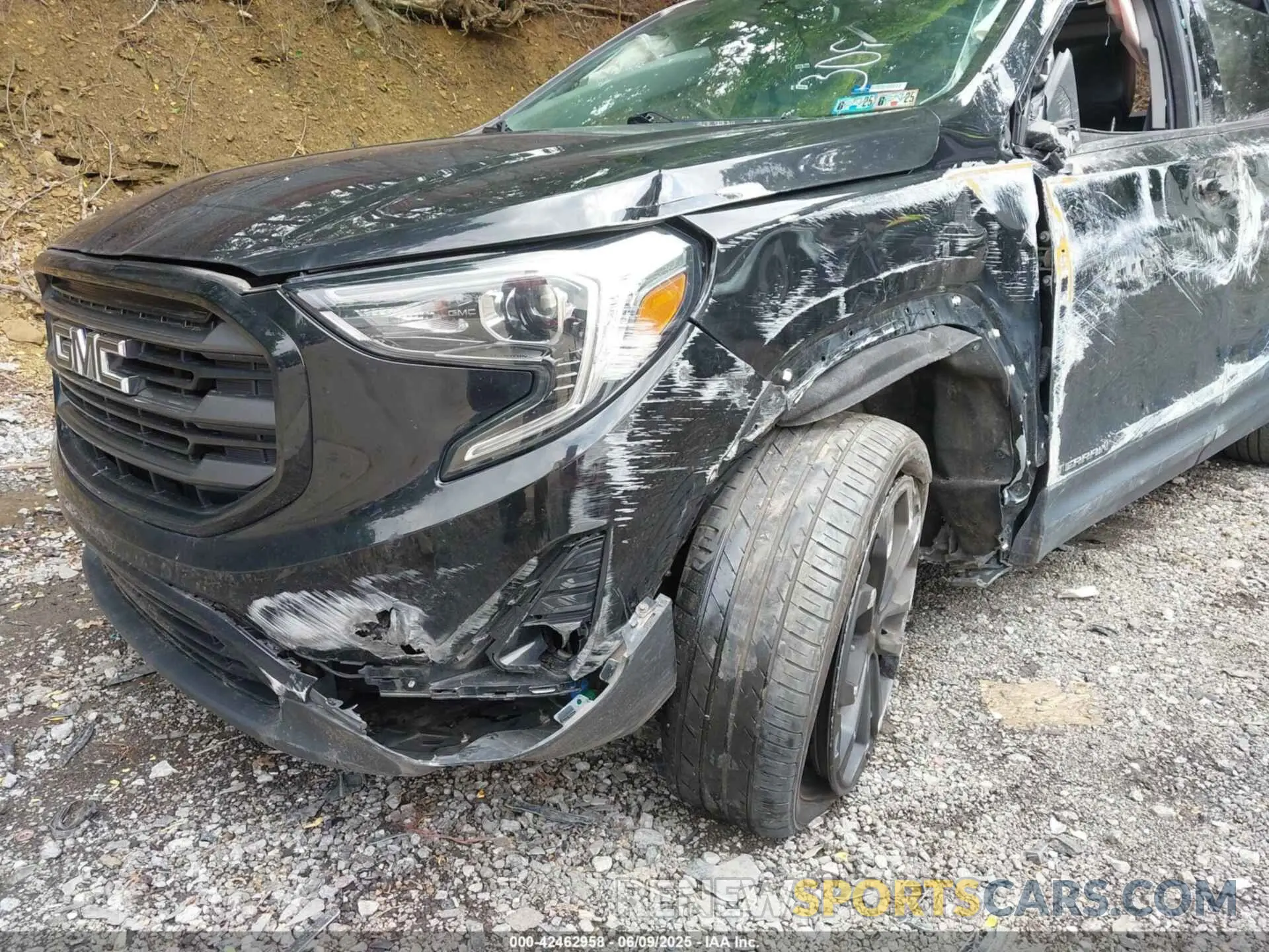 6 Photograph of a damaged car 3GKALVEV1KL333086 GMC TERRAIN 2019