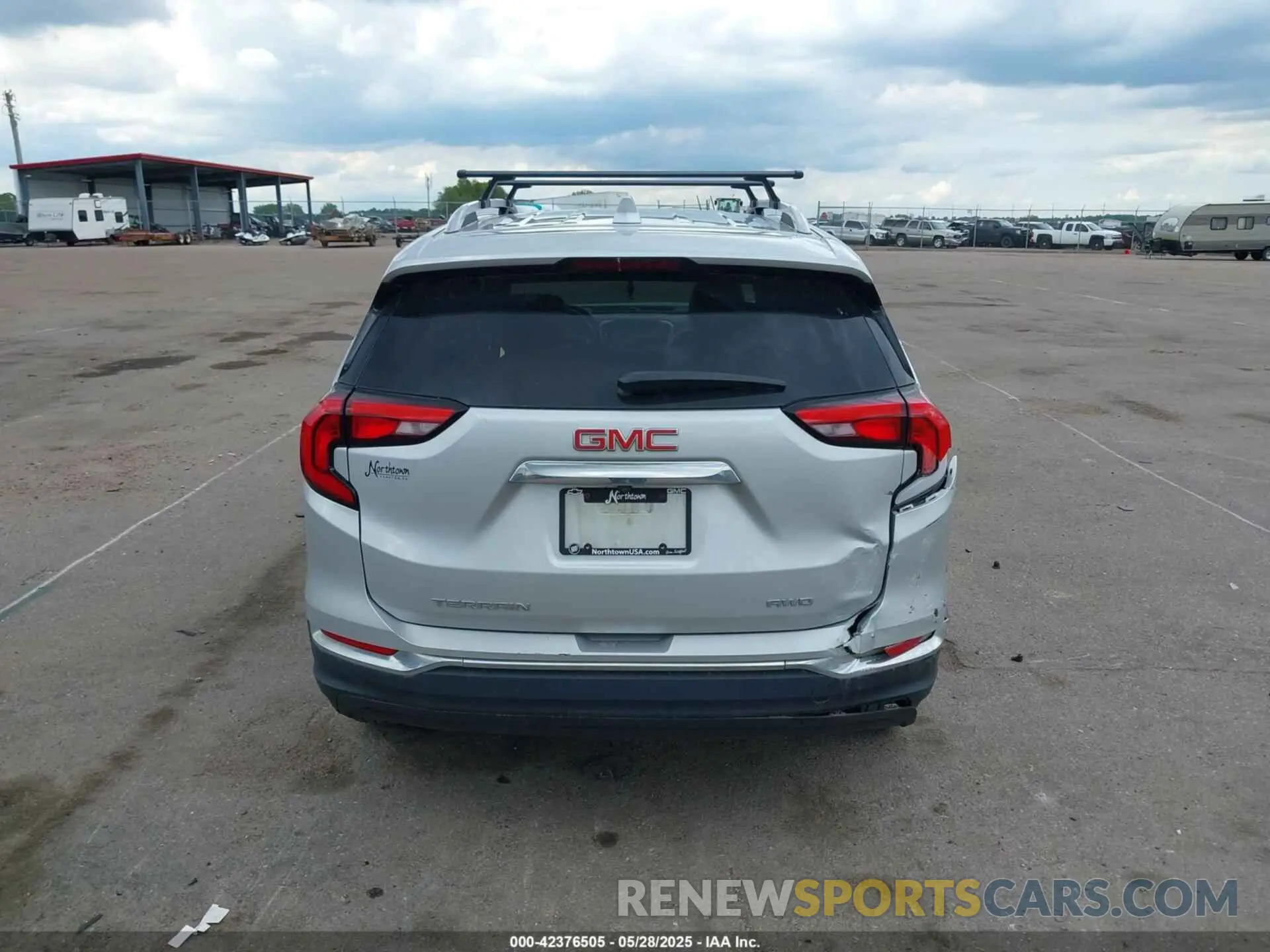 16 Photograph of a damaged car 3GKALVEV2KL330794 GMC TERRAIN 2019