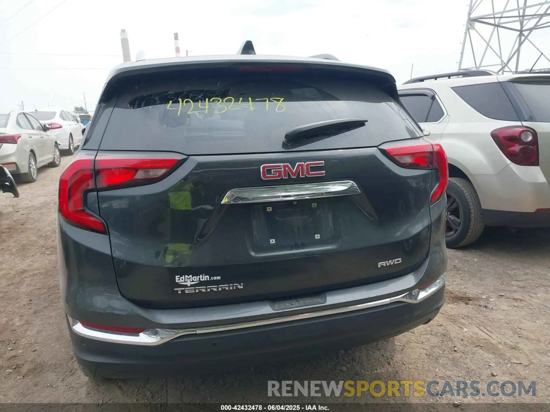 16 Photograph of a damaged car 3GKALVEV3KL103629 GMC TERRAIN 2019