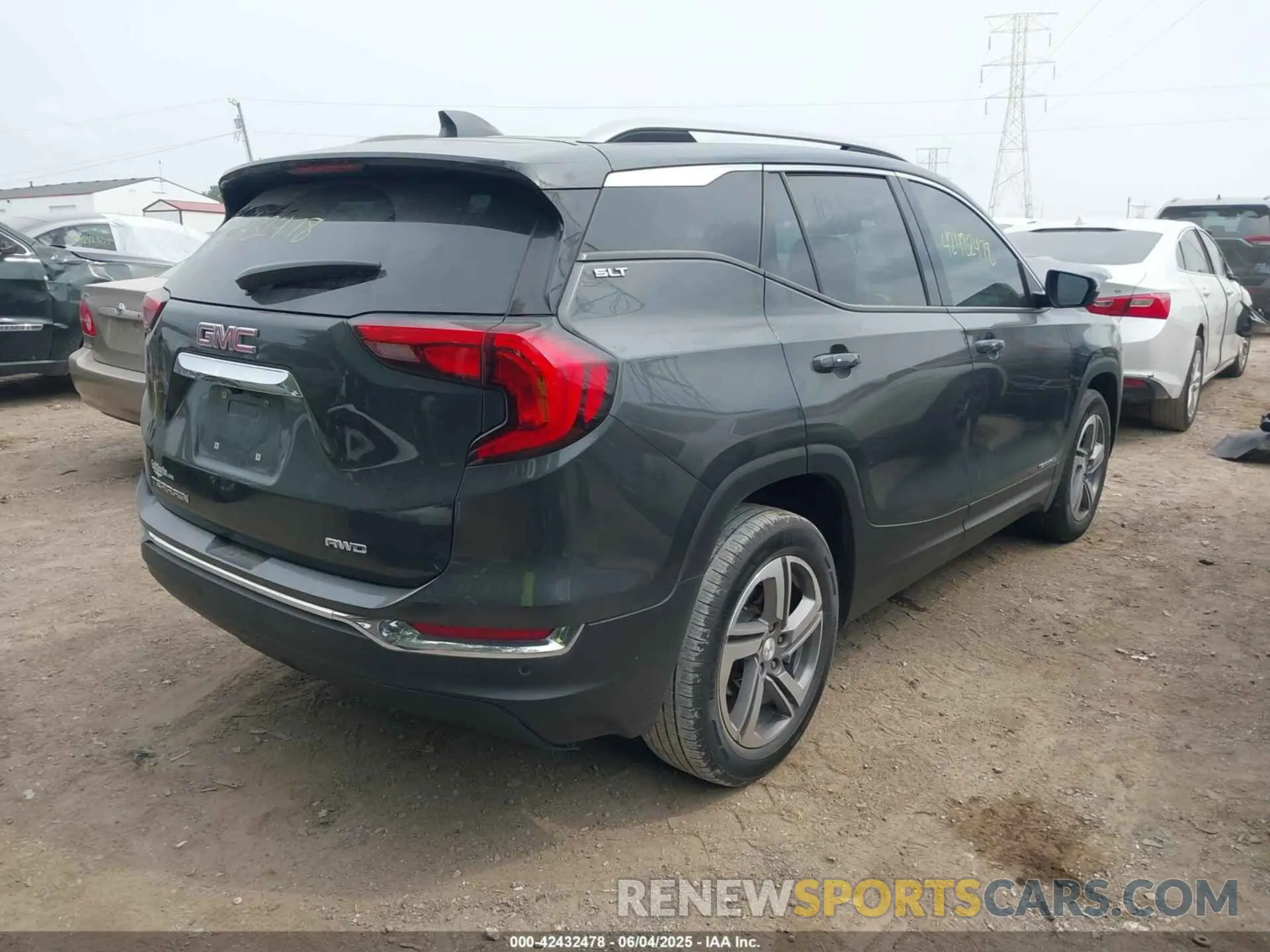 4 Photograph of a damaged car 3GKALVEV3KL103629 GMC TERRAIN 2019
