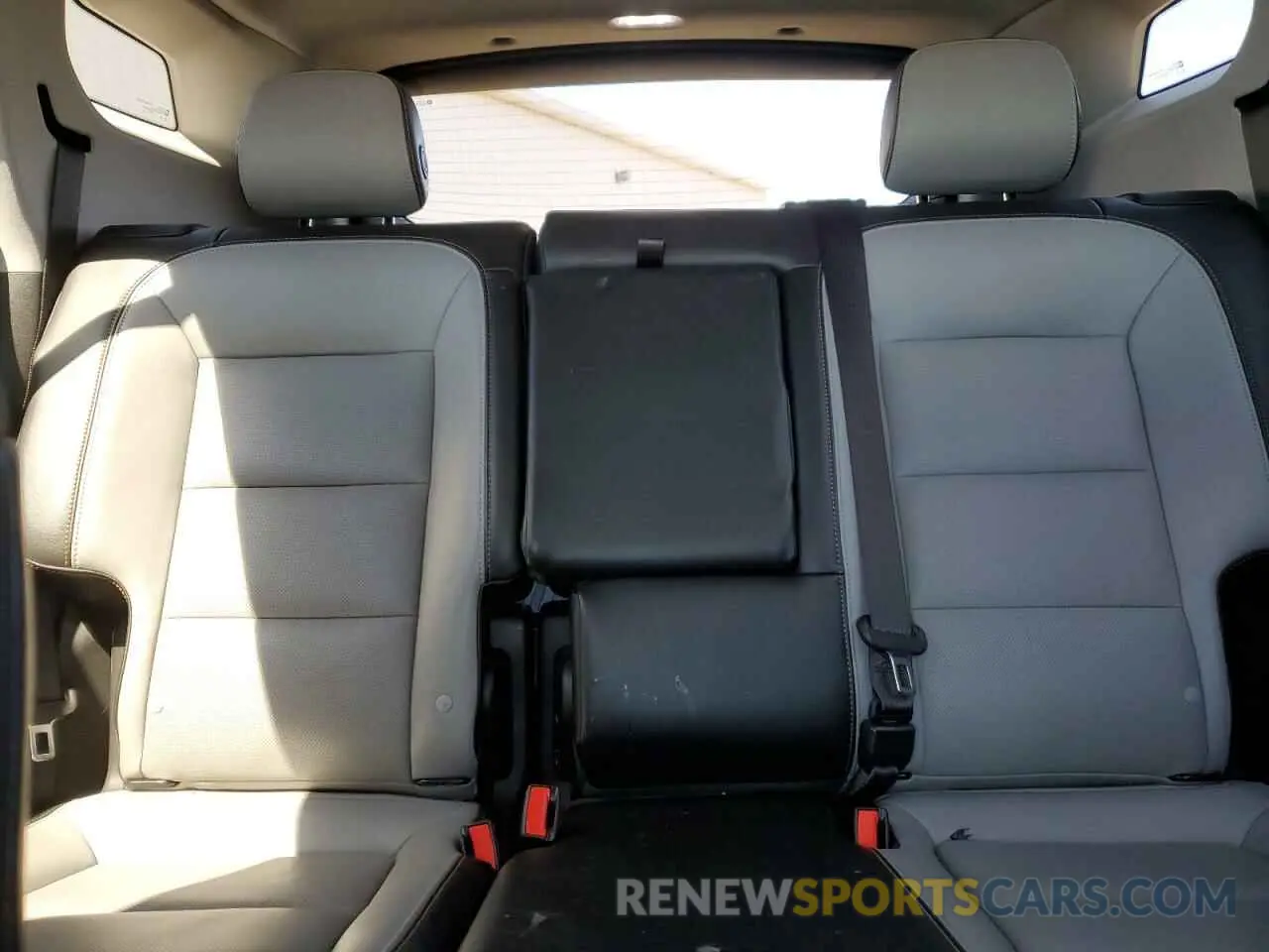 10 Photograph of a damaged car 3GKALVEV3KL304477 GMC TERRAIN 2019