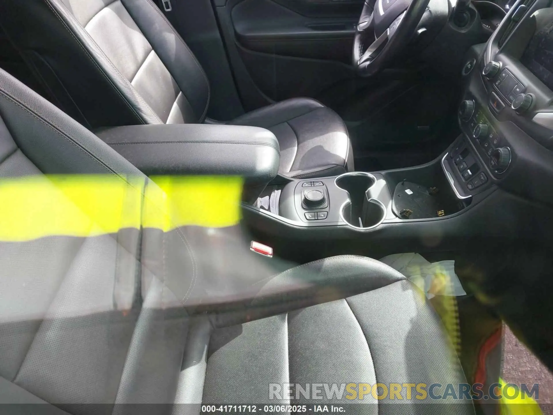 5 Photograph of a damaged car 3GKALVEV3KL362850 GMC TERRAIN 2019