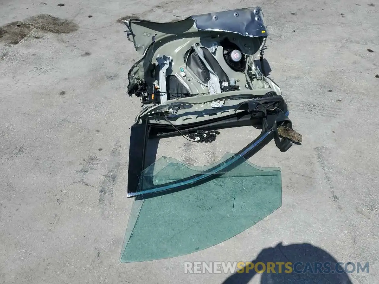 13 Photograph of a damaged car 3GKALVEV4KL150006 GMC TERRAIN 2019