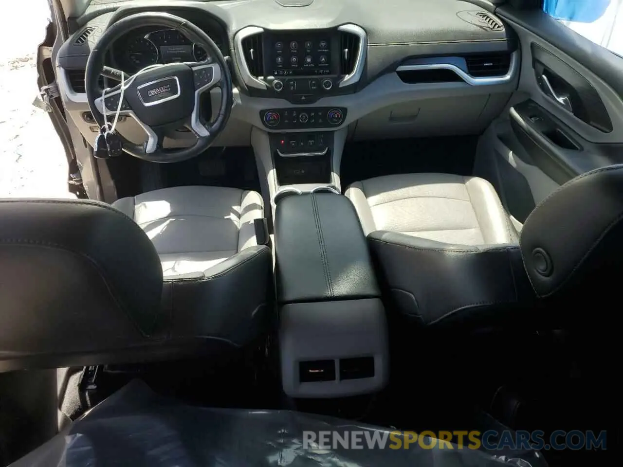 8 Photograph of a damaged car 3GKALVEV4KL150006 GMC TERRAIN 2019