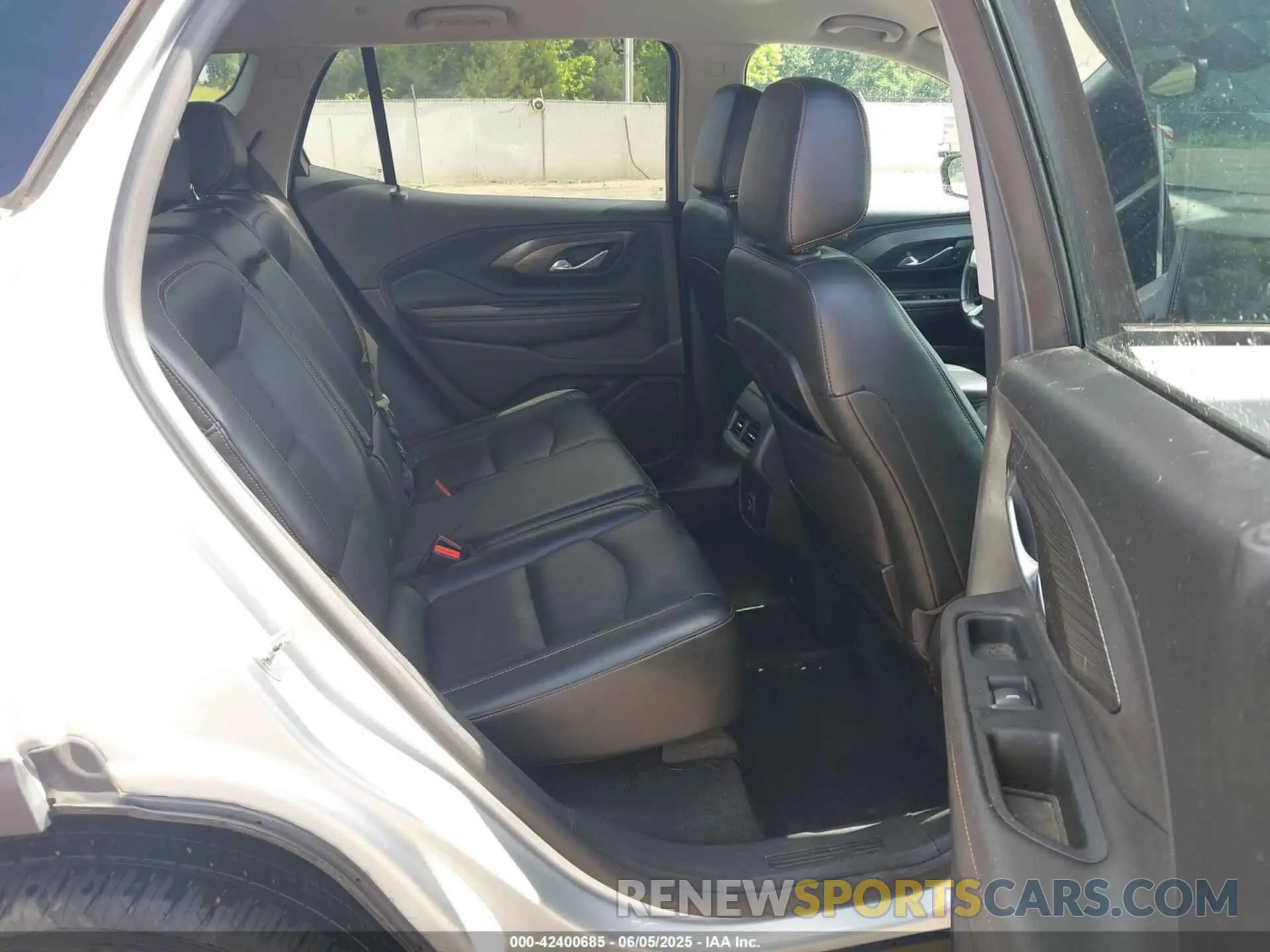 8 Photograph of a damaged car 3GKALVEV4KL182566 GMC TERRAIN 2019