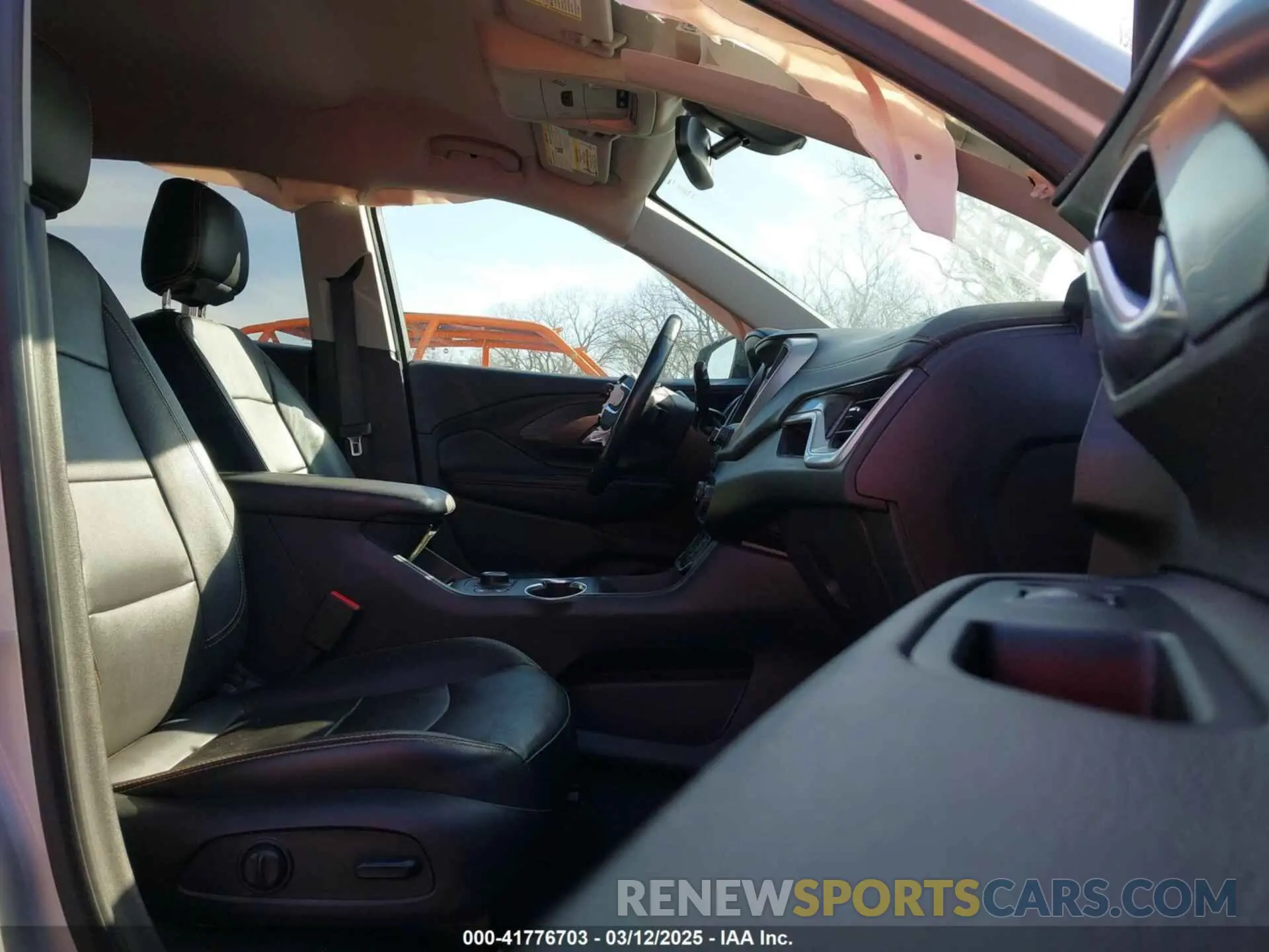 5 Photograph of a damaged car 3GKALVEV4KL358841 GMC TERRAIN 2019