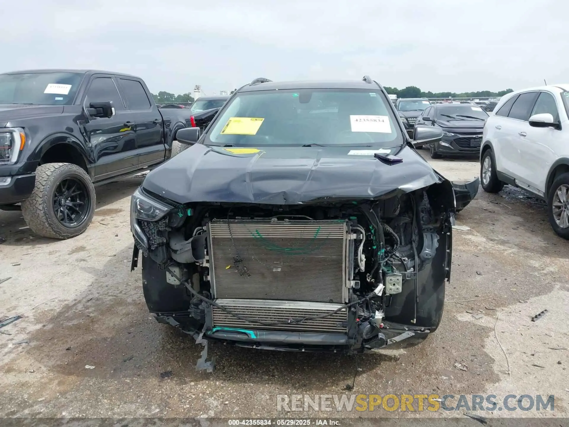 13 Photograph of a damaged car 3GKALVEV4KL363408 GMC TERRAIN 2019