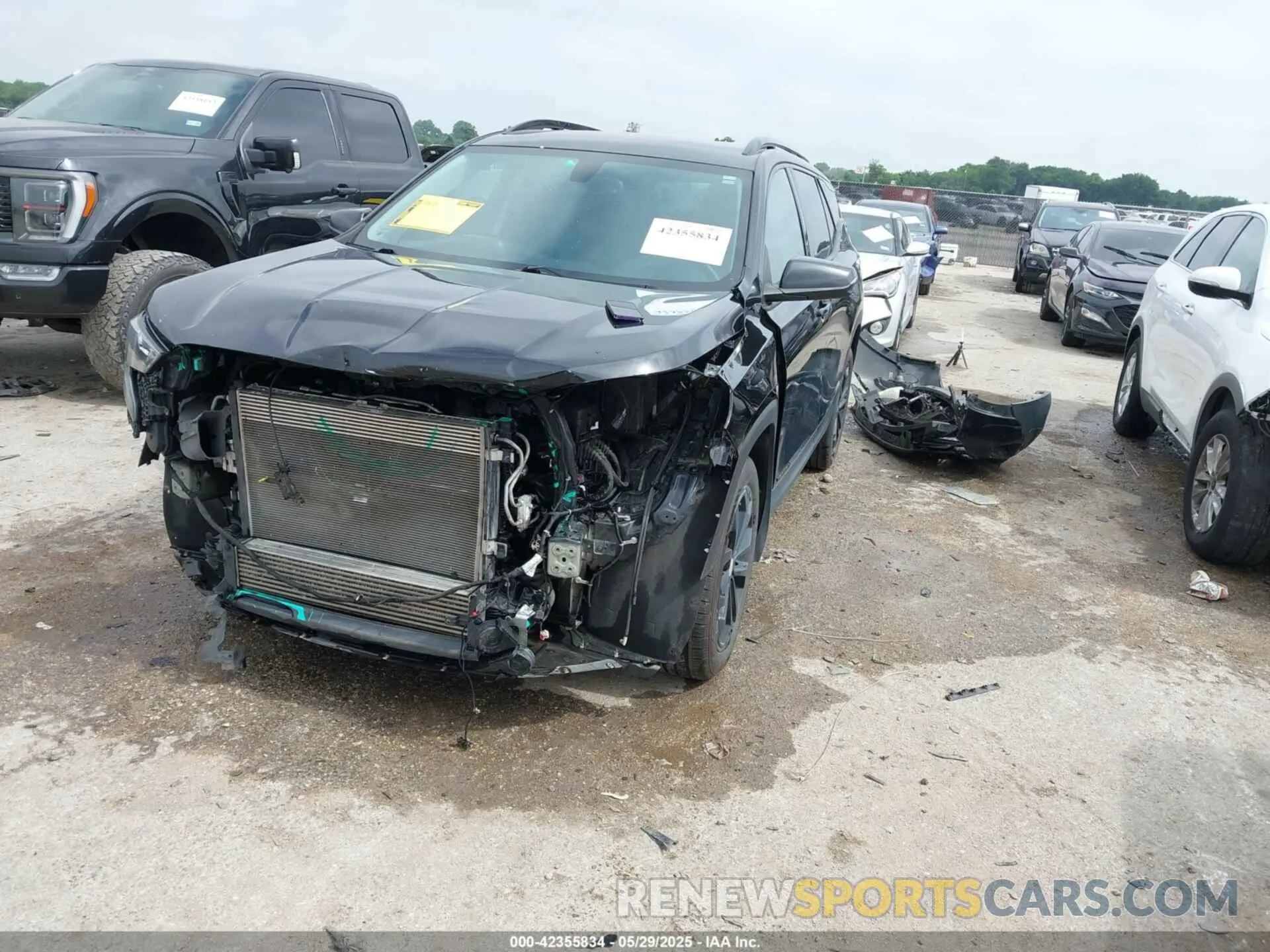 2 Photograph of a damaged car 3GKALVEV4KL363408 GMC TERRAIN 2019