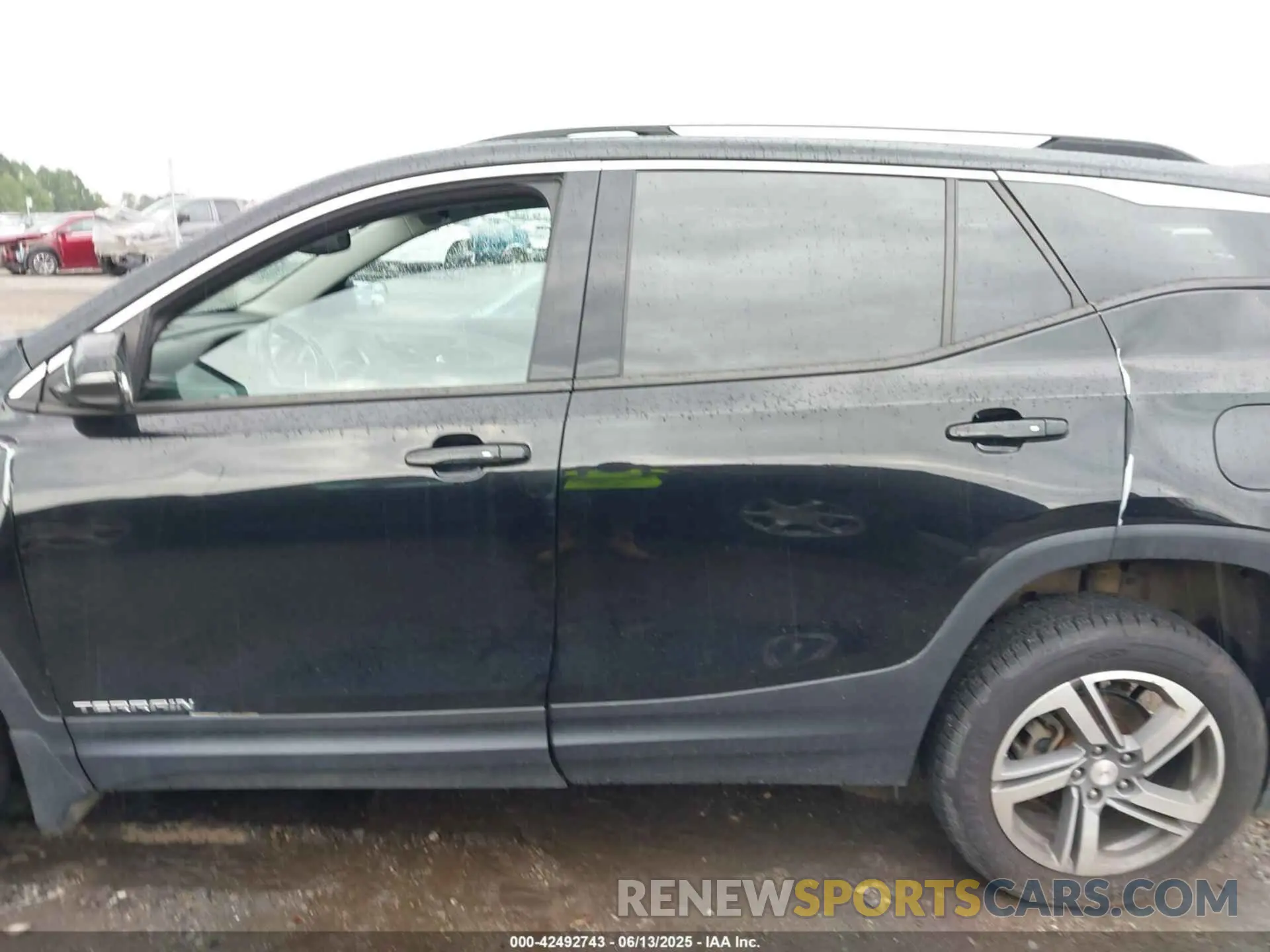 14 Photograph of a damaged car 3GKALVEV5KL348920 GMC TERRAIN 2019