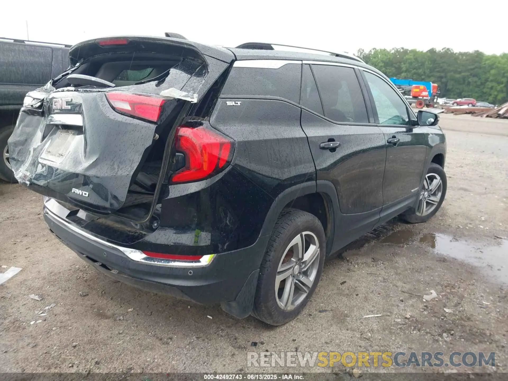 4 Photograph of a damaged car 3GKALVEV5KL348920 GMC TERRAIN 2019