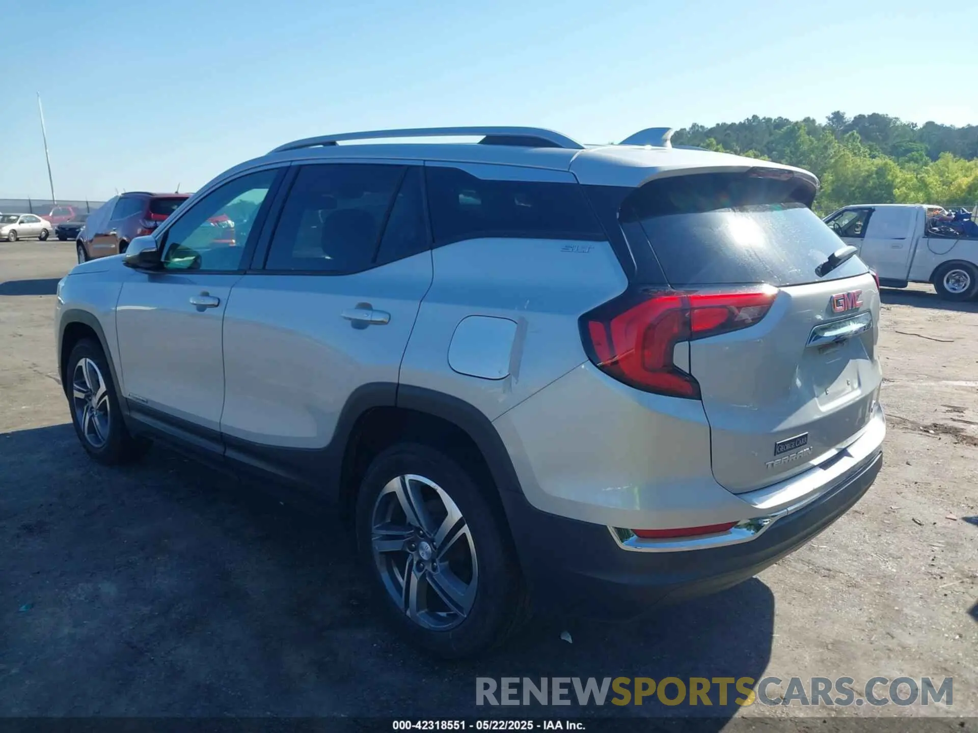 3 Photograph of a damaged car 3GKALVEV6KL341085 GMC TERRAIN 2019