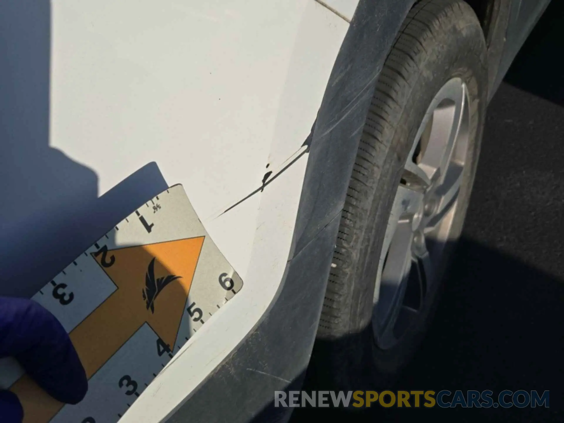 18 Photograph of a damaged car 3GKALVEVXKL294806 GMC TERRAIN 2019
