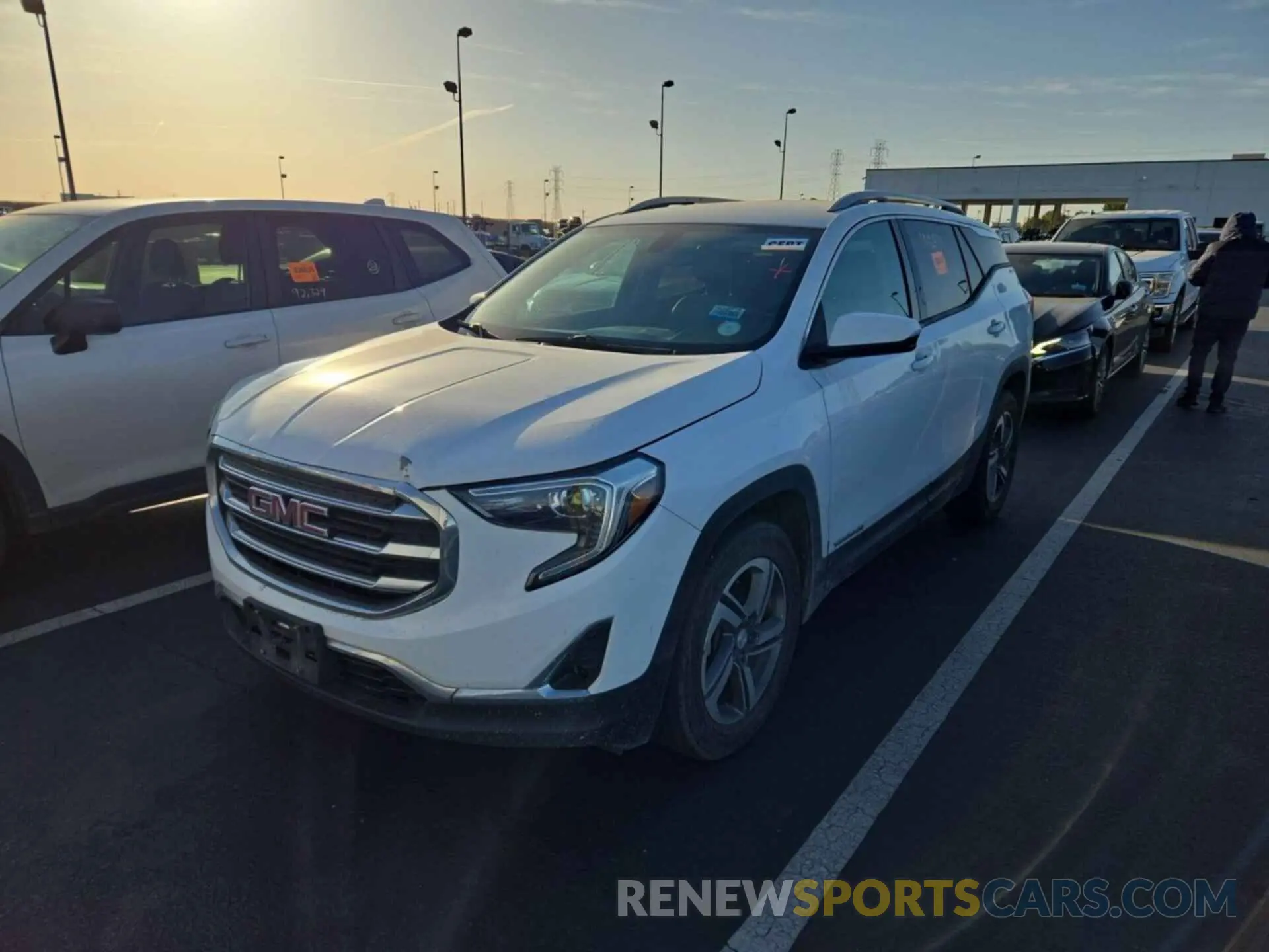 21 Photograph of a damaged car 3GKALVEVXKL294806 GMC TERRAIN 2019