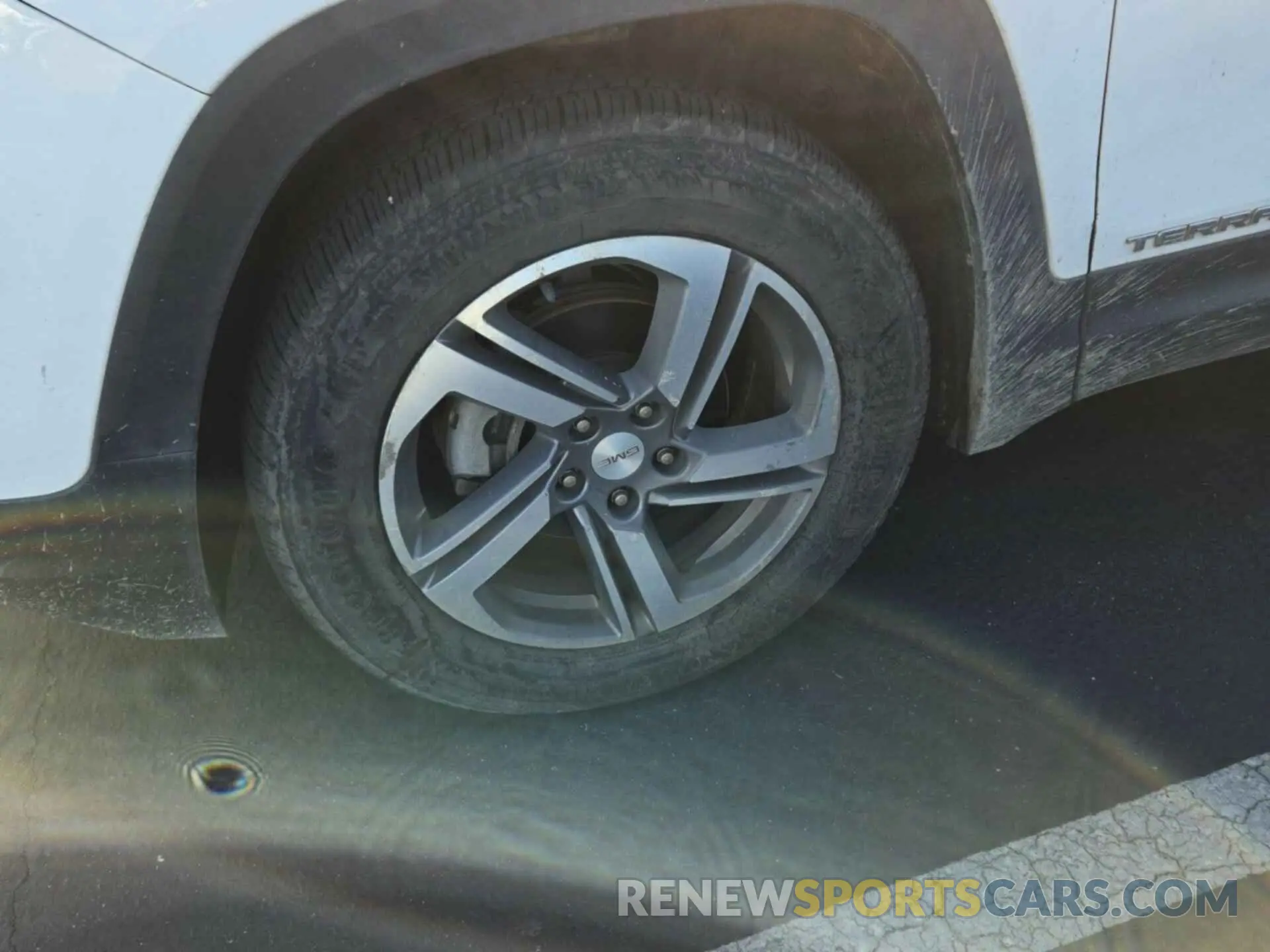6 Photograph of a damaged car 3GKALVEVXKL294806 GMC TERRAIN 2019