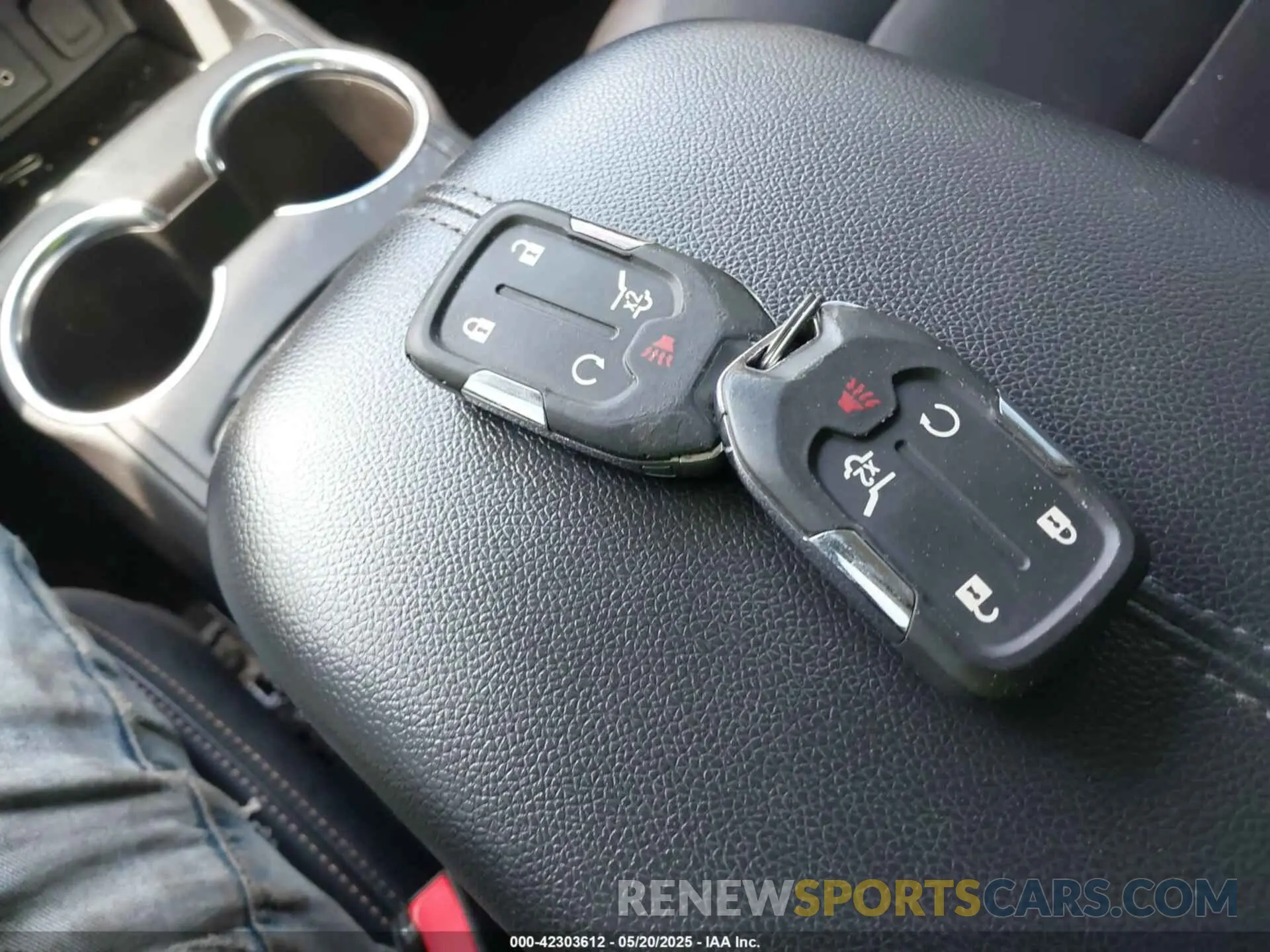 11 Photograph of a damaged car 3GKALVEX0KL231845 GMC TERRAIN 2019