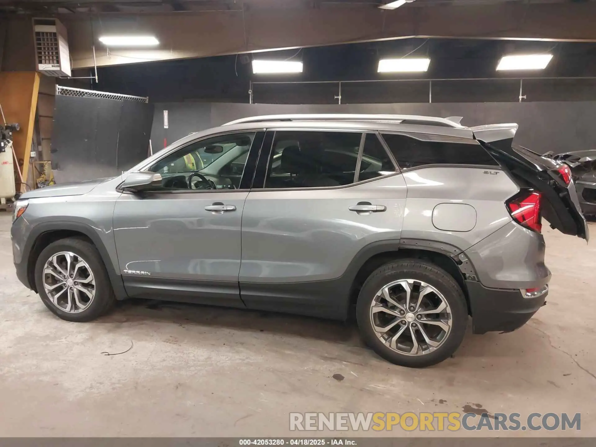 14 Photograph of a damaged car 3GKALVEX0KL309931 GMC TERRAIN 2019