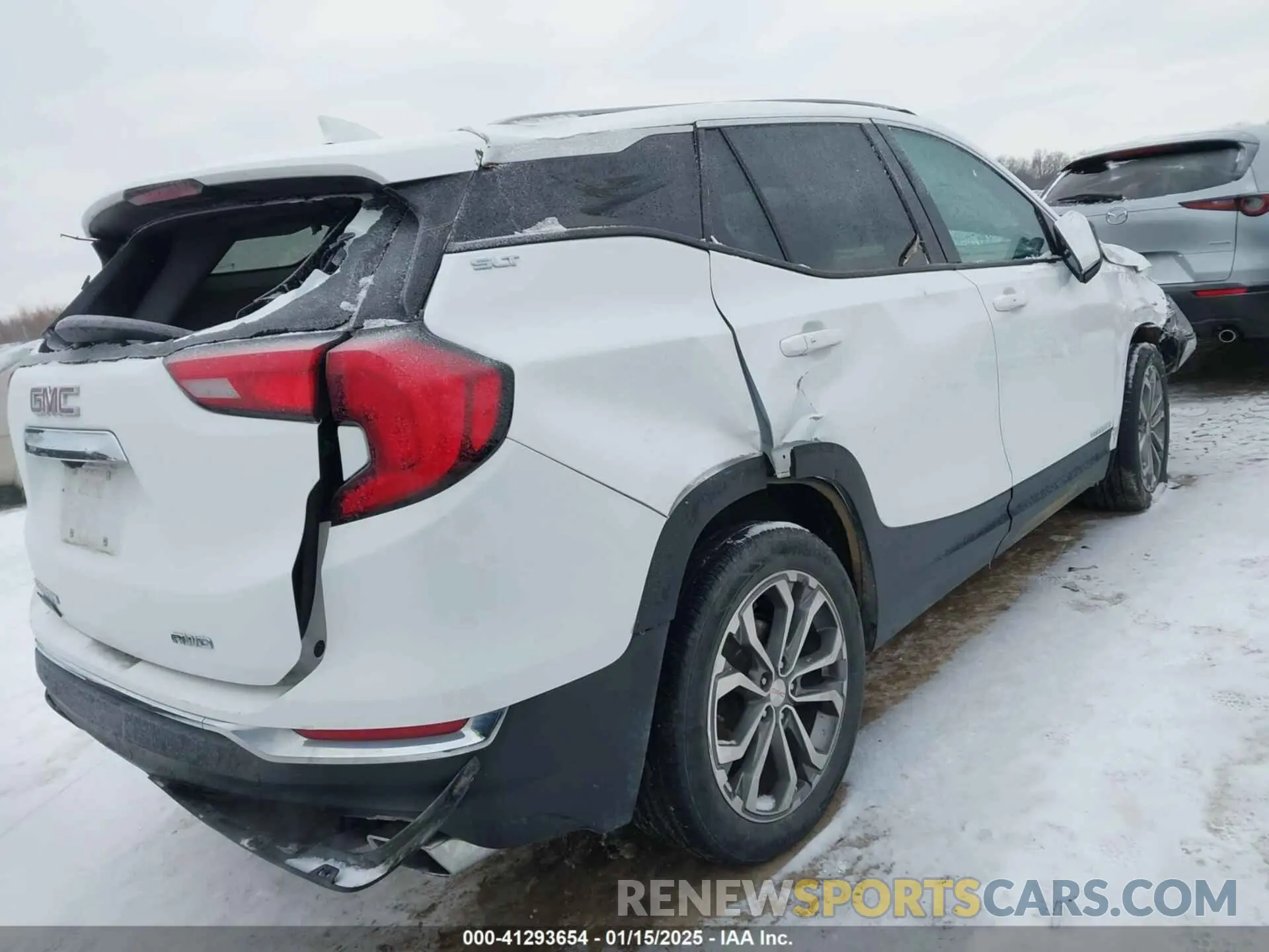 4 Photograph of a damaged car 3GKALVEX2KL149051 GMC TERRAIN 2019