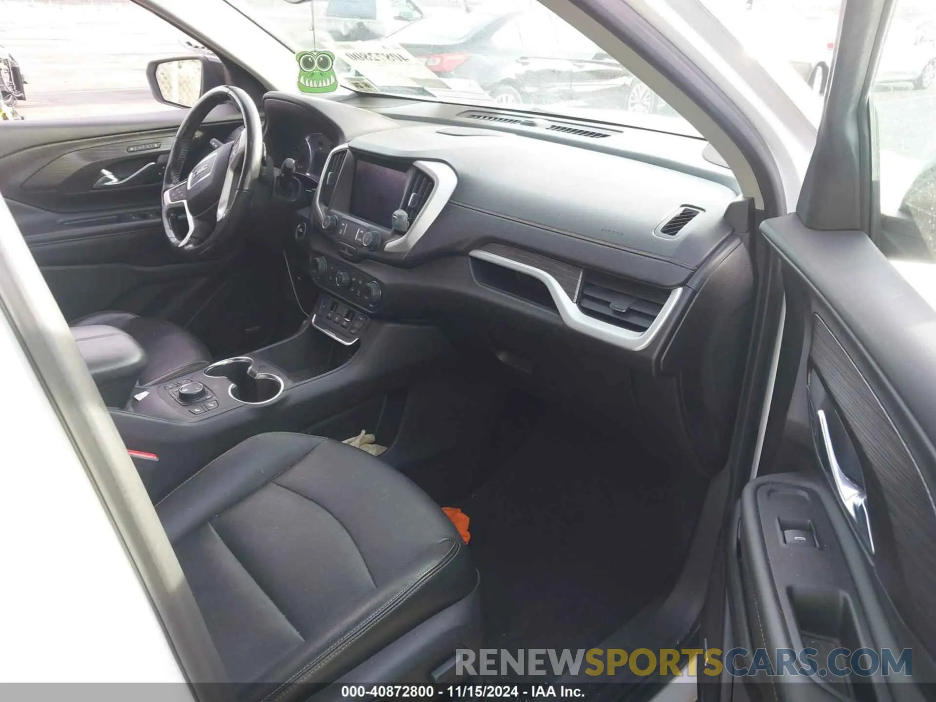 5 Photograph of a damaged car 3GKALVEX2KL215372 GMC TERRAIN 2019