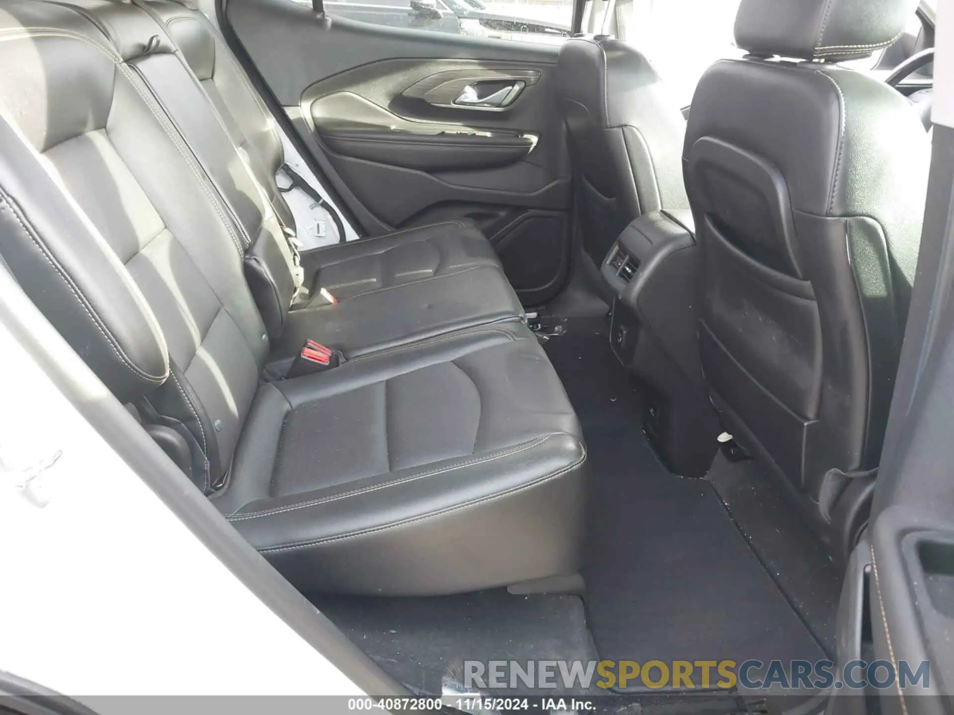 8 Photograph of a damaged car 3GKALVEX2KL215372 GMC TERRAIN 2019